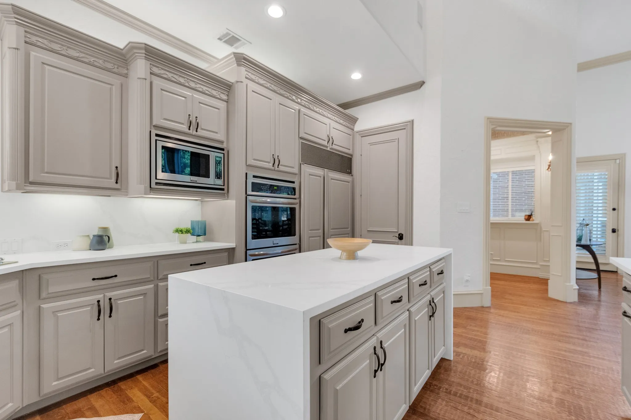 Single Family Residence For Sale in Collin County , 5048 Castle Creek Lane, Plano, Texas 75093, 4 Bedroom, 5 Bathroom, 3 Garage spaces, 6,348 Sqft, built in 2001, mls#21326389, Real Estate Agent in Plano, Homes For Sale in Collin county, Homes For Sale in Plano, Realtor in Plano Texas, Real Estate Brokerage Independent Realty Texas, Luminita Cordes Realtor