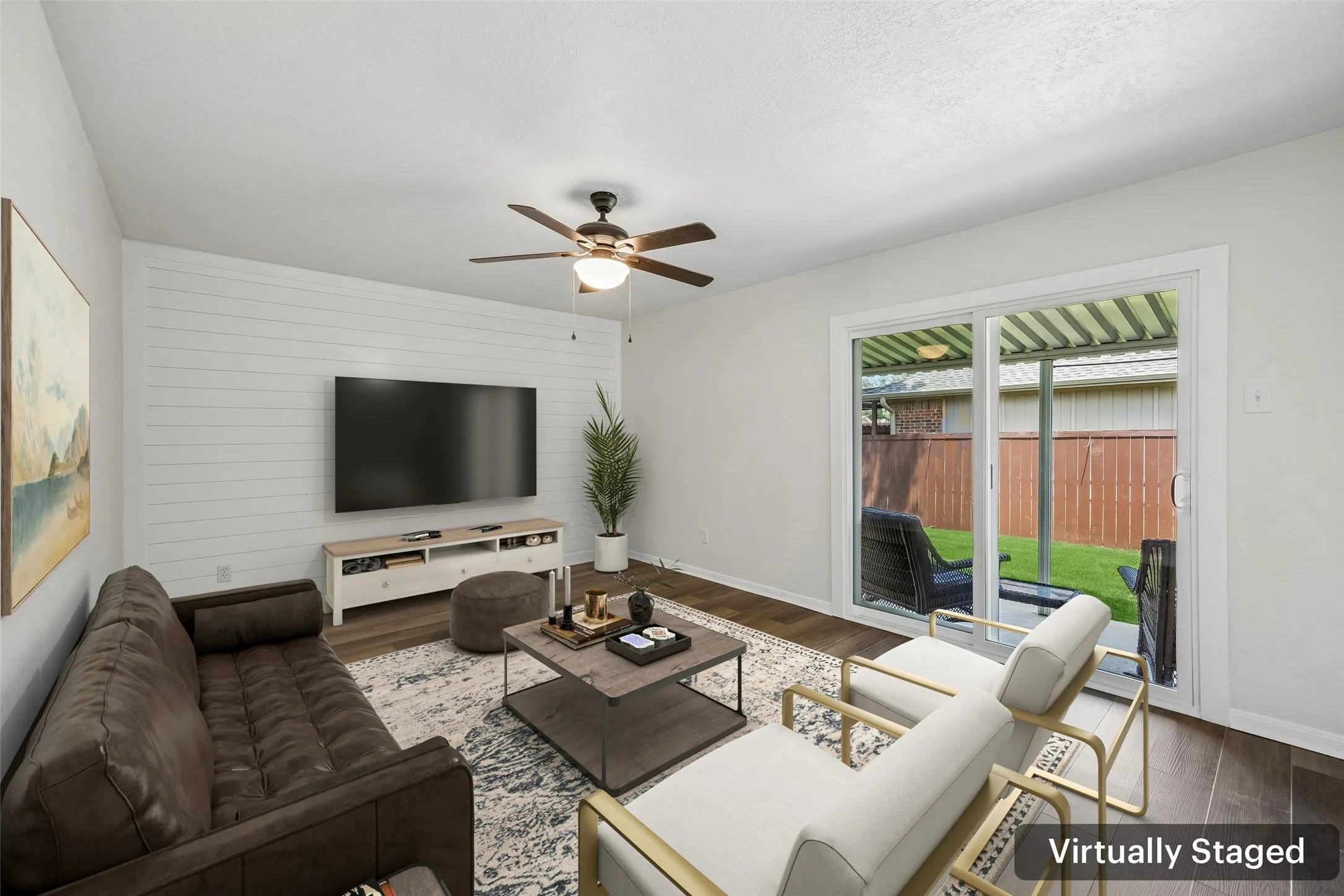 Single Family Residence For Sale in Denton County , 1725 Mayflower Drive, Carrollton, Texas 75007, 3 Bedroom, 2 Bathroom, 2 Garage spaces, 1,783 Sqft, built in 1983, mls#21323372, Real Estate Agent in Carrollton, Homes For Sale in Denton county, Homes For Sale in Carrollton, Realtor in Carrollton Texas, Real Estate Brokerage Independent Realty Texas, Luminita Cordes Realtor