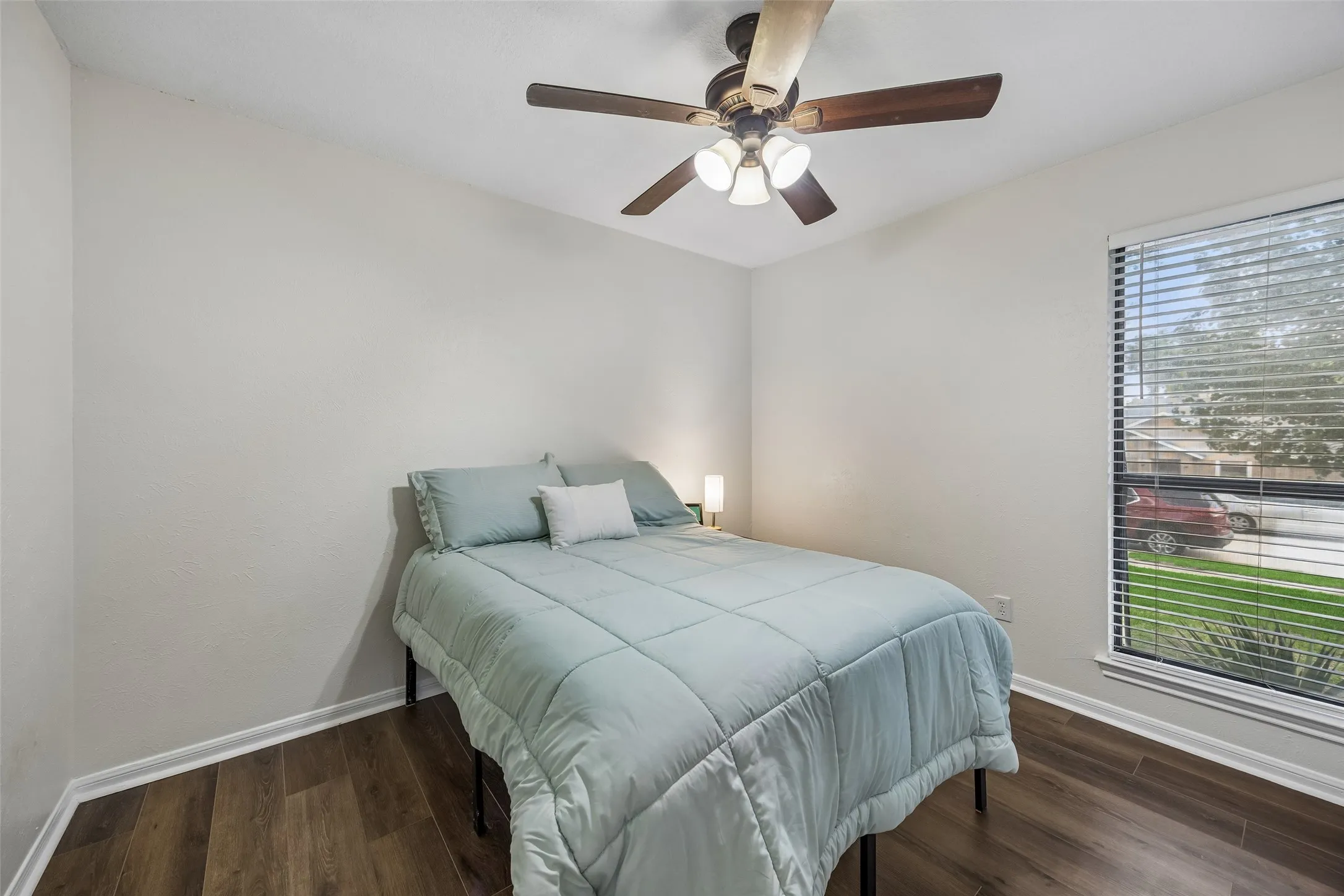 Single Family Residence For Sale in Denton County , 1725 Mayflower Drive, Carrollton, Texas 75007, 3 Bedroom, 2 Bathroom, 2 Garage spaces, 1,783 Sqft, built in 1983, mls#21323372, Real Estate Agent in Carrollton, Homes For Sale in Denton county, Homes For Sale in Carrollton, Realtor in Carrollton Texas, Real Estate Brokerage Independent Realty Texas, Luminita Cordes Realtor