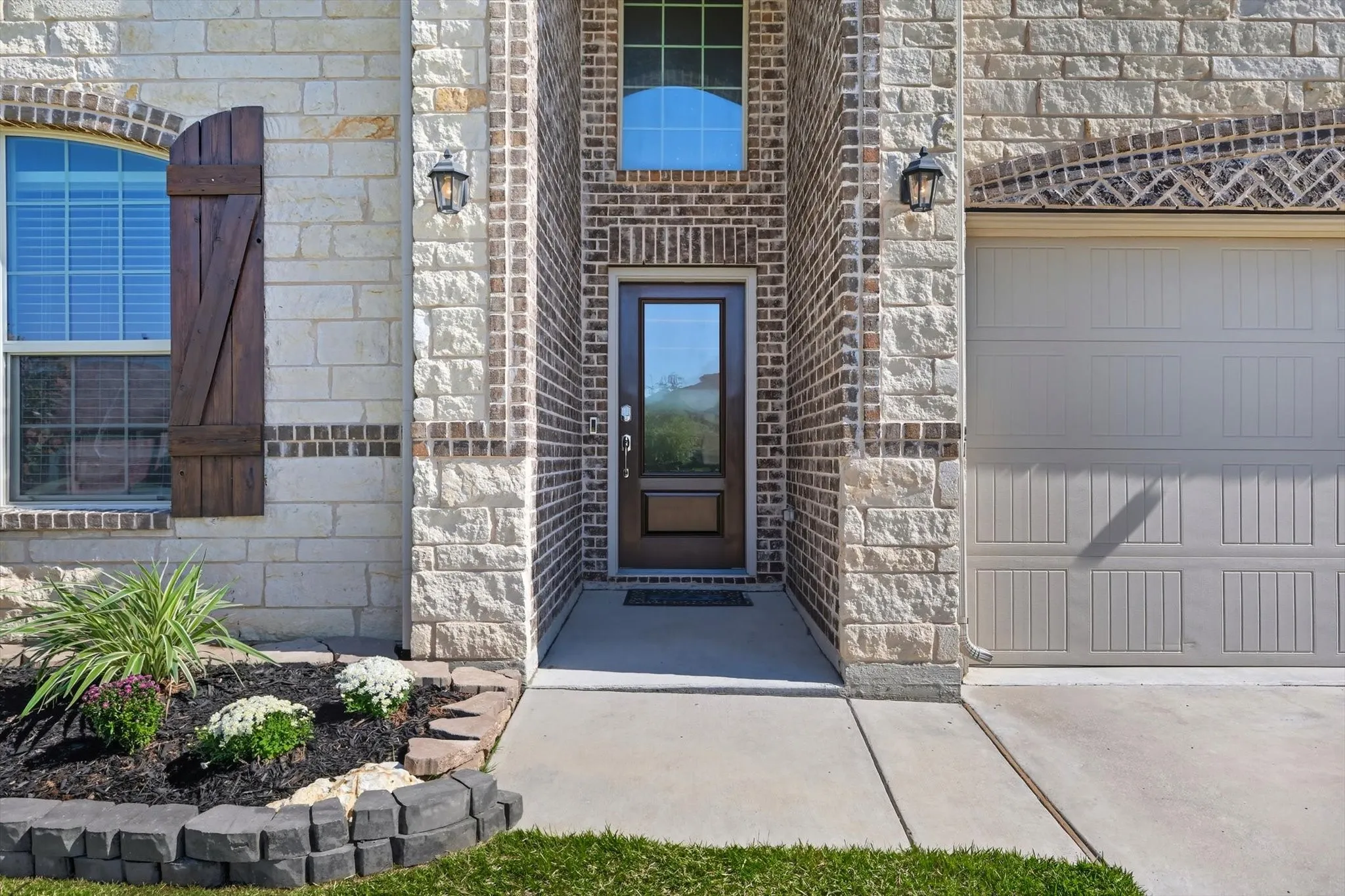 Single Family Residence For Sale in Denton County , 14868 Gilley Lane, Fort Worth, Texas 76052, 4 Bedroom, 5 Bathroom, 2 Garage spaces, 3,575 Sqft, built in 2019, mls#21321822, Real Estate Agent in Fort Worth, Homes For Sale in Denton county, Homes For Sale in Fort Worth, Realtor in Fort Worth Texas, Real Estate Brokerage Independent Realty Texas, Luminita Cordes Realtor