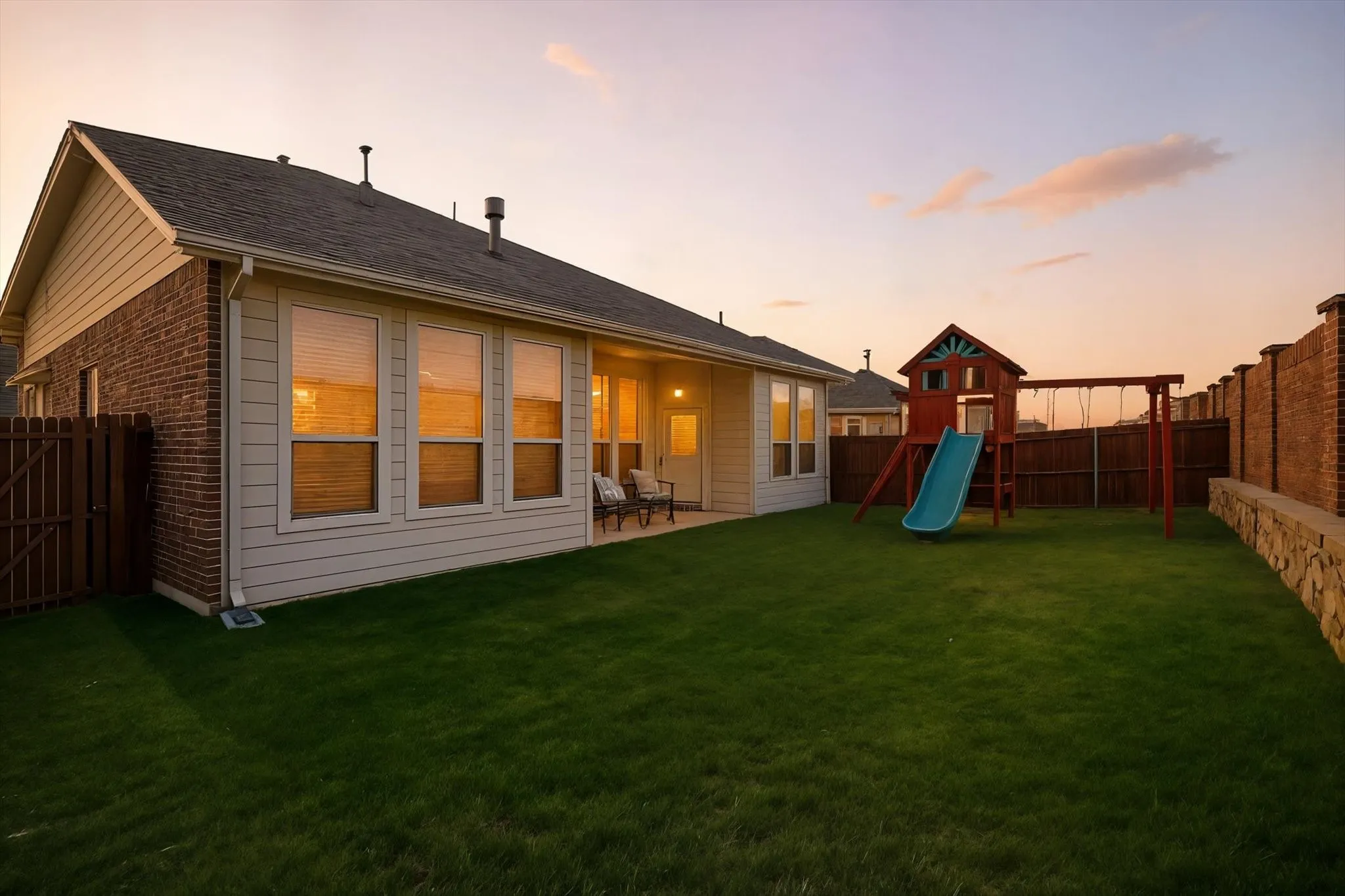 Single Family Residence For Sale in Denton County , 14868 Gilley Lane, Fort Worth, Texas 76052, 4 Bedroom, 5 Bathroom, 2 Garage spaces, 3,575 Sqft, built in 2019, mls#21321822, Real Estate Agent in Fort Worth, Homes For Sale in Denton county, Homes For Sale in Fort Worth, Realtor in Fort Worth Texas, Real Estate Brokerage Independent Realty Texas, Luminita Cordes Realtor