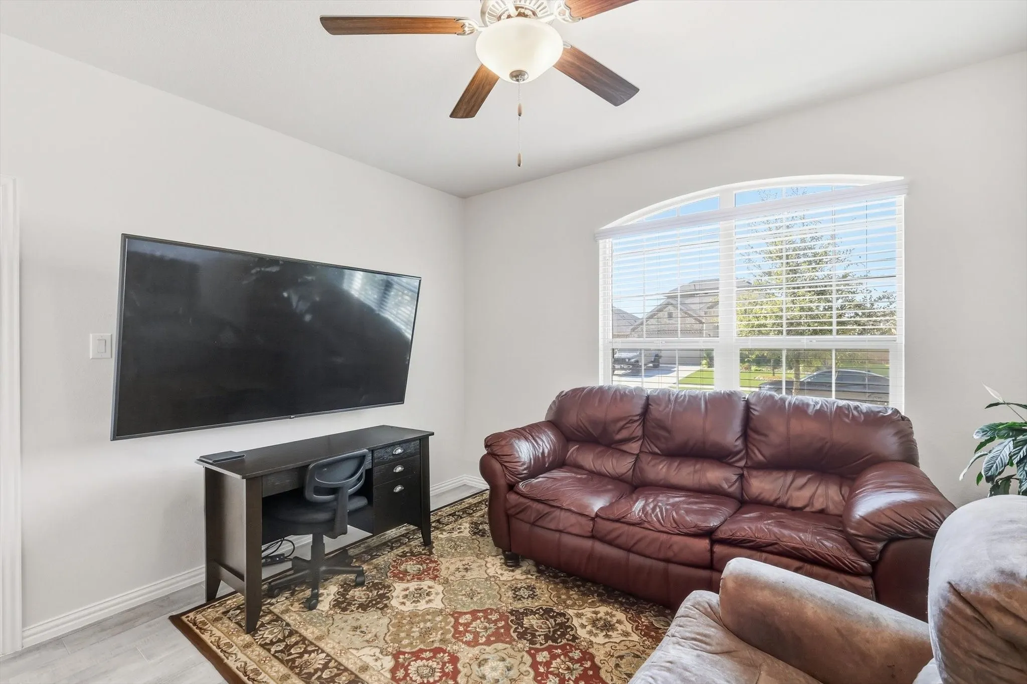 Single Family Residence For Sale in Denton County , 14868 Gilley Lane, Fort Worth, Texas 76052, 4 Bedroom, 5 Bathroom, 2 Garage spaces, 3,575 Sqft, built in 2019, mls#21321822, Real Estate Agent in Fort Worth, Homes For Sale in Denton county, Homes For Sale in Fort Worth, Realtor in Fort Worth Texas, Real Estate Brokerage Independent Realty Texas, Luminita Cordes Realtor