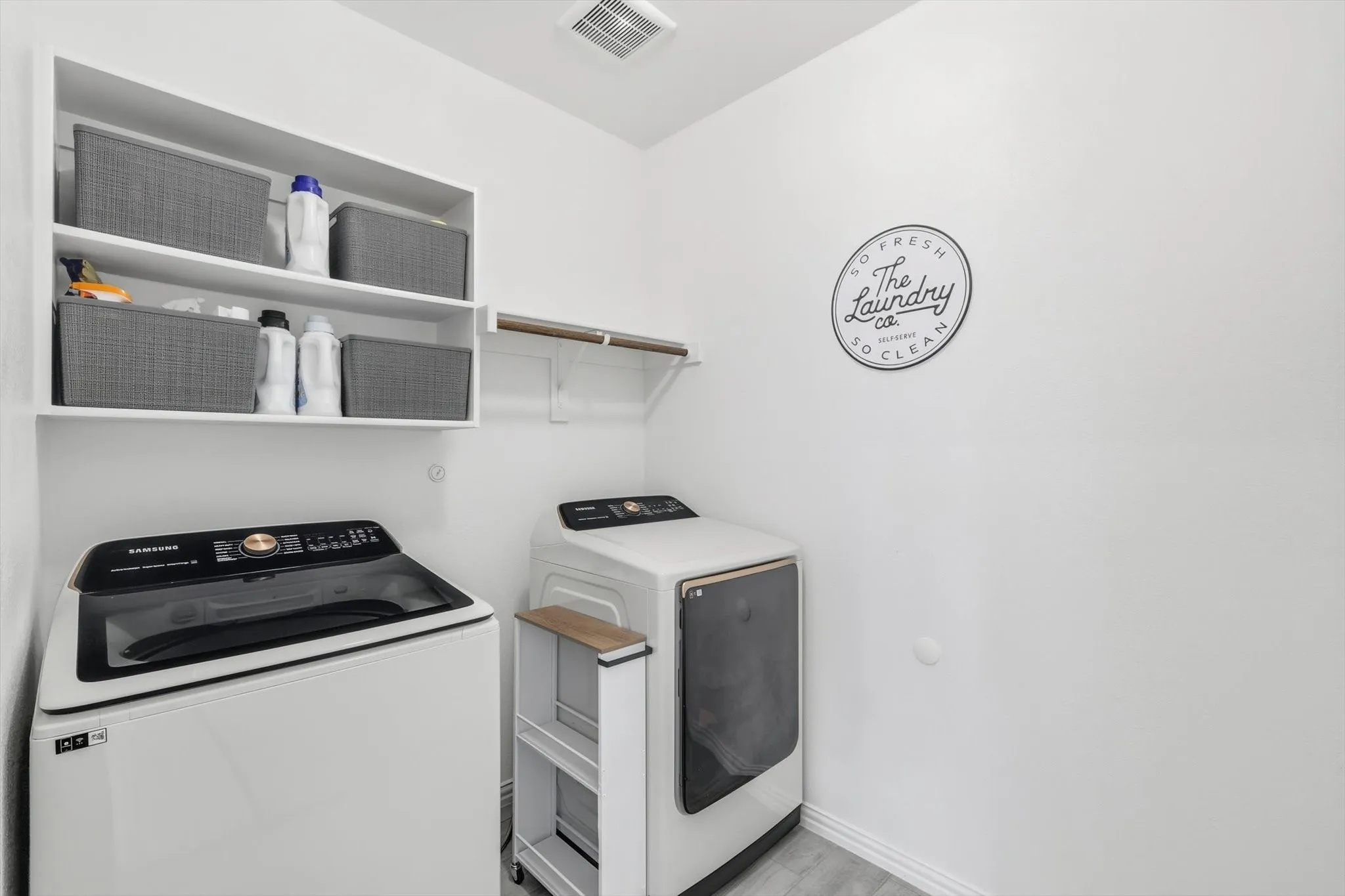 Single Family Residence For Sale in Denton County , 14868 Gilley Lane, Fort Worth, Texas 76052, 4 Bedroom, 5 Bathroom, 2 Garage spaces, 3,575 Sqft, built in 2019, mls#21321822, Real Estate Agent in Fort Worth, Homes For Sale in Denton county, Homes For Sale in Fort Worth, Realtor in Fort Worth Texas, Real Estate Brokerage Independent Realty Texas, Luminita Cordes Realtor