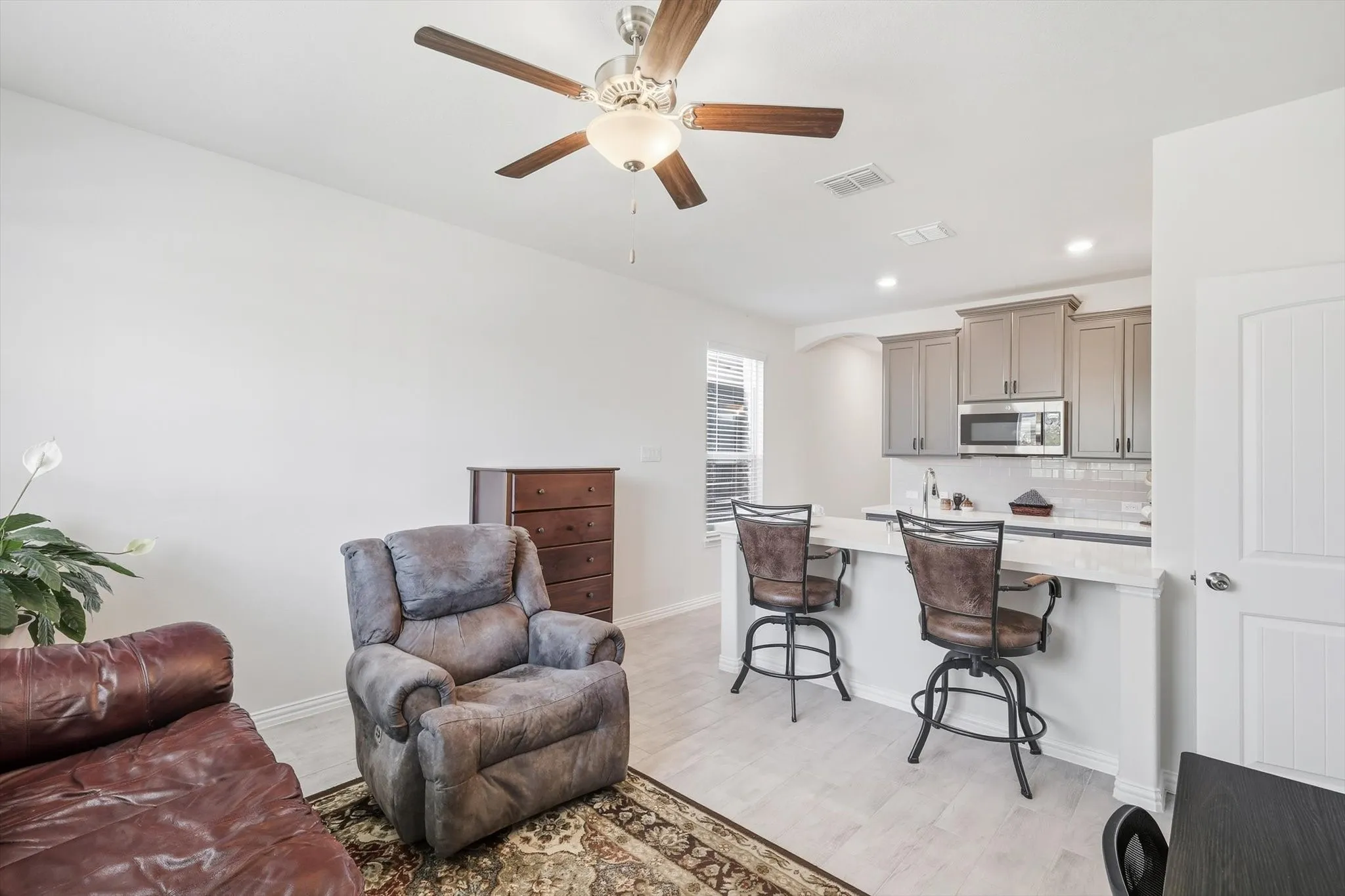 Single Family Residence For Sale in Denton County , 14868 Gilley Lane, Fort Worth, Texas 76052, 4 Bedroom, 5 Bathroom, 2 Garage spaces, 3,575 Sqft, built in 2019, mls#21321822, Real Estate Agent in Fort Worth, Homes For Sale in Denton county, Homes For Sale in Fort Worth, Realtor in Fort Worth Texas, Real Estate Brokerage Independent Realty Texas, Luminita Cordes Realtor