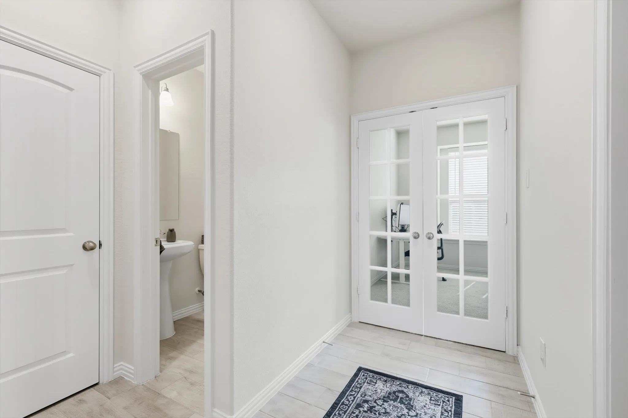 Single Family Residence For Sale in Denton County , 14868 Gilley Lane, Fort Worth, Texas 76052, 4 Bedroom, 5 Bathroom, 2 Garage spaces, 3,575 Sqft, built in 2019, mls#21321822, Real Estate Agent in Fort Worth, Homes For Sale in Denton county, Homes For Sale in Fort Worth, Realtor in Fort Worth Texas, Real Estate Brokerage Independent Realty Texas, Luminita Cordes Realtor
