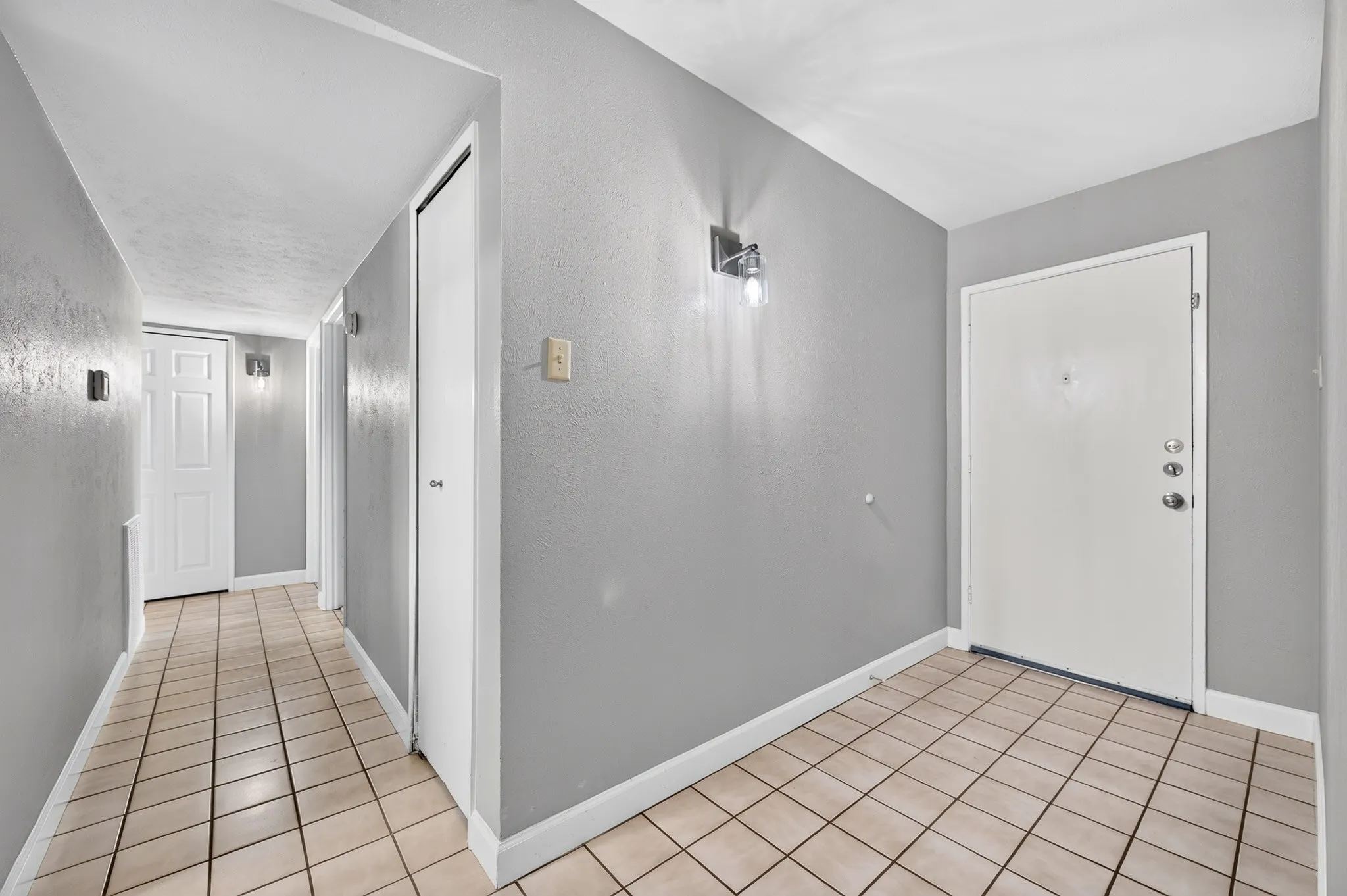Single Family Residence For Sale in Collin County , 555 Hawthorne Drive, Allen, Texas 75002, 3 Bedroom, 2 Bathroom, 1 Garage spaces, 1,260 Sqft, built in 1976, mls#21327210, Real Estate Agent in Allen, Homes For Sale in Collin county, Homes For Sale in Allen, Realtor in Allen Texas, Real Estate Brokerage Independent Realty Texas, Luminita Cordes Realtor