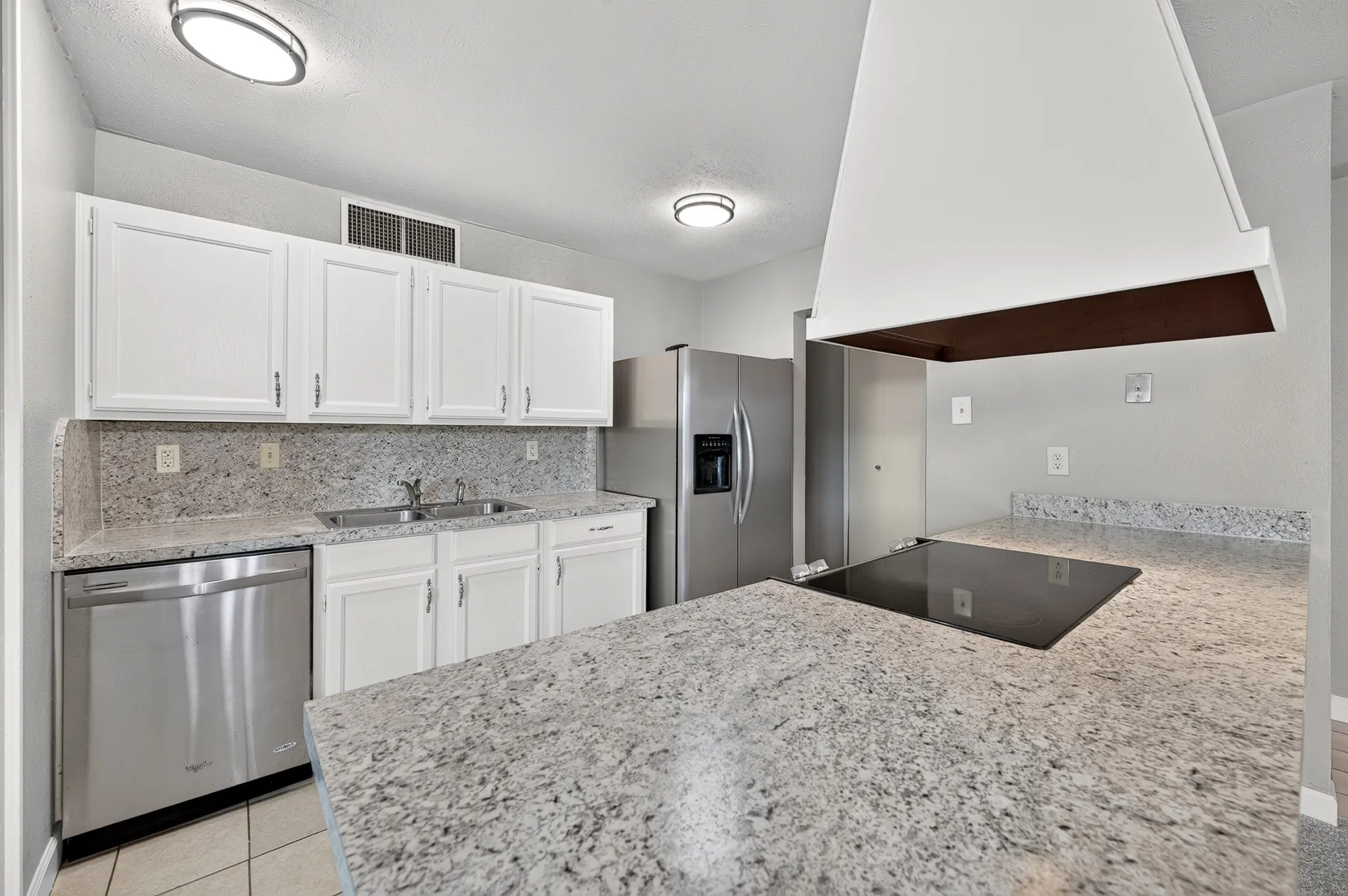 Single Family Residence For Sale in Collin County , 555 Hawthorne Drive, Allen, Texas 75002, 3 Bedroom, 2 Bathroom, 1 Garage spaces, 1,260 Sqft, built in 1976, mls#21327210, Real Estate Agent in Allen, Homes For Sale in Collin county, Homes For Sale in Allen, Realtor in Allen Texas, Real Estate Brokerage Independent Realty Texas, Luminita Cordes Realtor