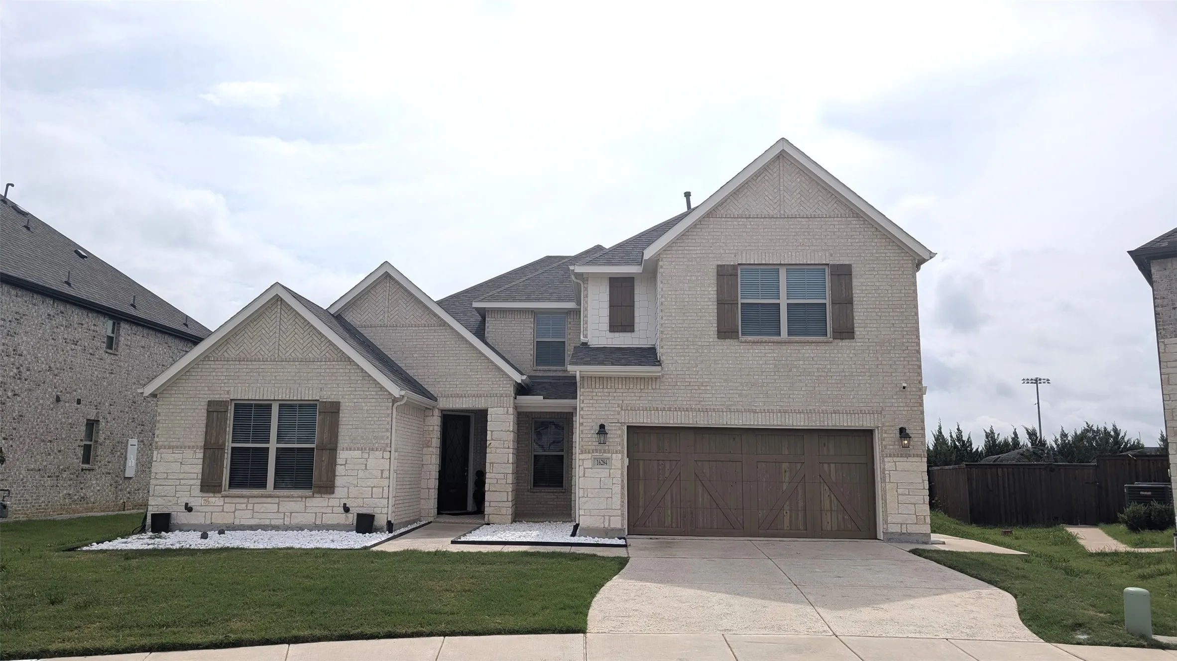 Single Family Residence For Rent in Collin County , 16284 Sage Crest Drive, Frisco, Texas 75035, 4 Bedroom, 4 Bathroom, 3 Garage spaces, 3,359 Sqft, built in 2021, mls#21327361, Real Estate Agent in Frisco, Homes For Rent in Collin county, Homes For Rent in Frisco, Realtor in Frisco Texas, Real Estate Brokerage Independent Realty Texas, Luminita Cordes Realtor