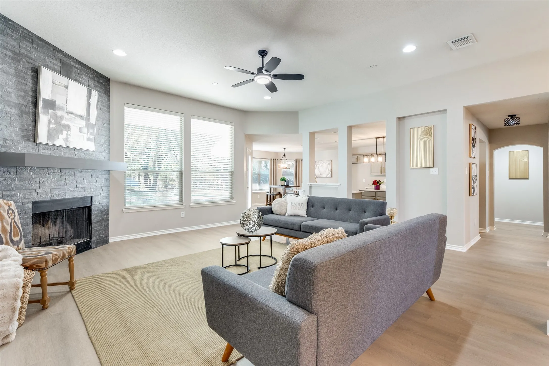 Single Family Residence For Rent in Tarrant County , 921 Corry A Edwards Drive, Kennedale, Texas 76060, 3 Bedrooms, 3 Bathrooms, 2 Garage spaces, 2,350 Sqft, built in 2003, Price $2,499, mls#21315348, Real Estate Agent in Kennedale, Homes For Rent in Tarrant county, Homes For Rent in Kennedale, Realtor in Kennedale Texas, Real Estate Brokerage Independent Realty Texas, Luminita Cordes Realtor
