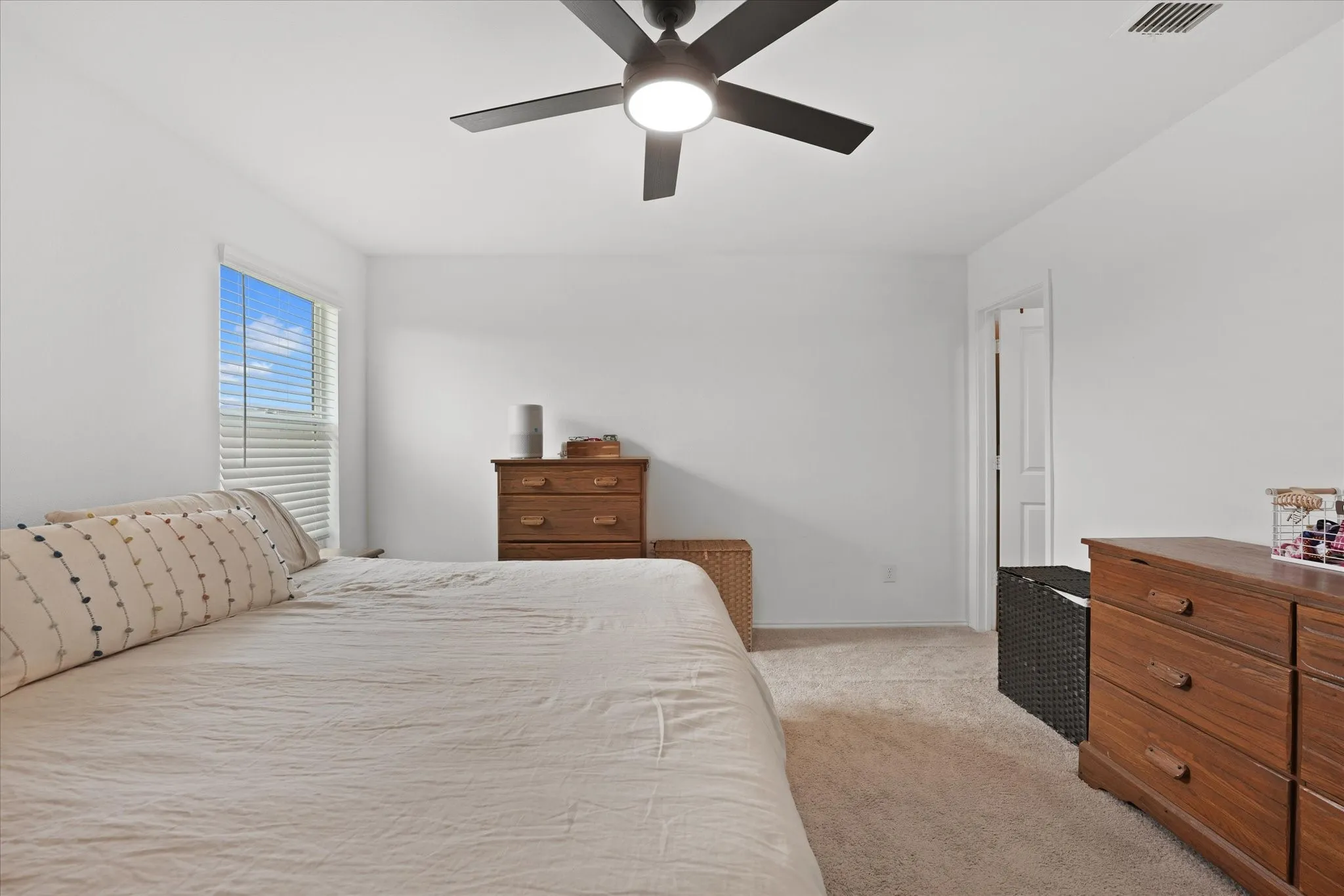 Single Family Residence For Sale in Collin County , 3105 Coyote Way, Mc Kinney, Texas 75071, 3 Bedroom, 2 Bathroom, 2 Garage spaces, 1,407 Sqft, built in 2021, mls#21324965, Real Estate Agent in Mc Kinney, Homes For Sale in Collin county, Homes For Sale in Mc Kinney, Realtor in Mc Kinney Texas, Real Estate Brokerage Independent Realty Texas, Luminita Cordes Realtor