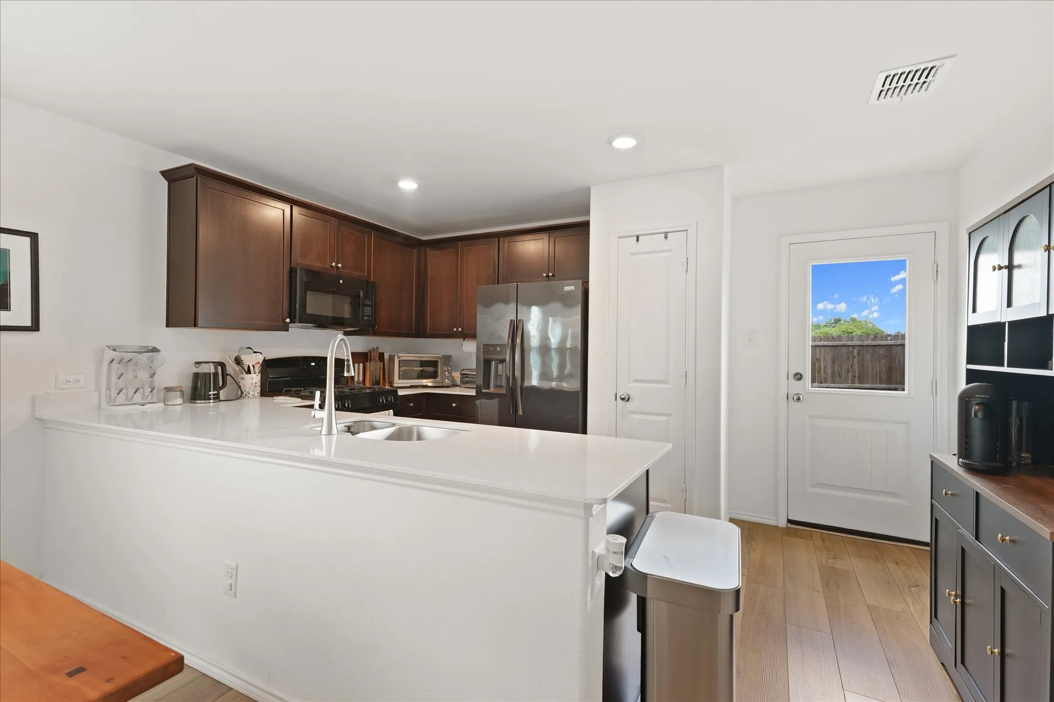 Single Family Residence For Sale in Collin County , 3105 Coyote Way, Mc Kinney, Texas 75071, 3 Bedroom, 2 Bathroom, 2 Garage spaces, 1,407 Sqft, built in 2021, mls#21324965, Real Estate Agent in Mc Kinney, Homes For Sale in Collin county, Homes For Sale in Mc Kinney, Realtor in Mc Kinney Texas, Real Estate Brokerage Independent Realty Texas, Luminita Cordes Realtor