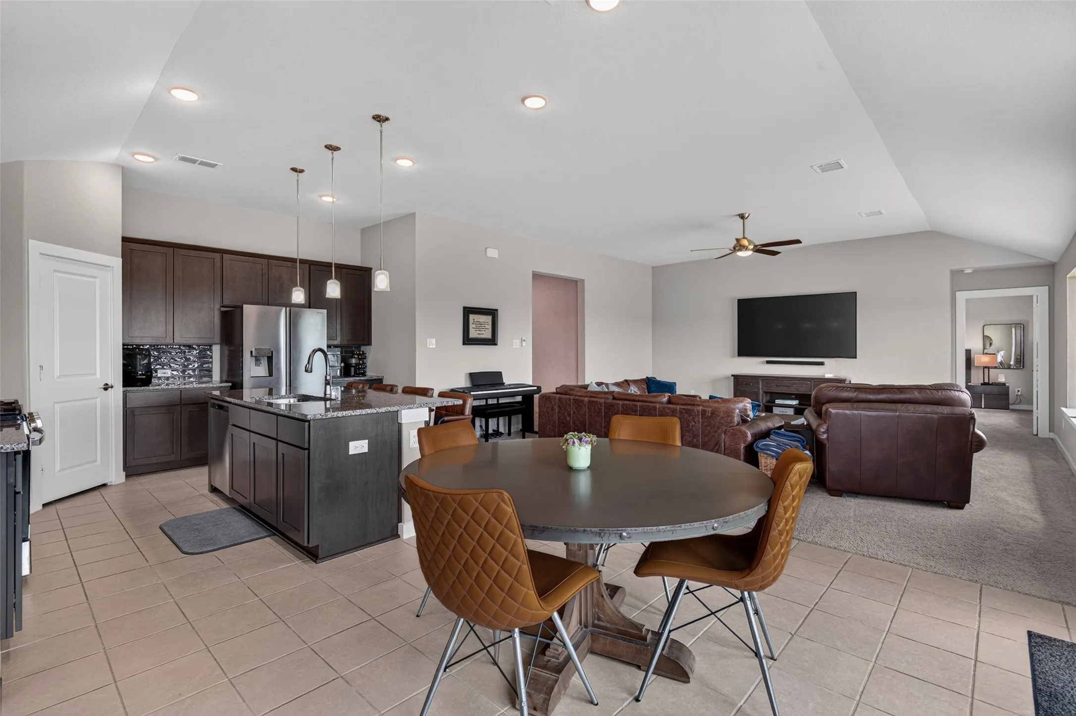 Single Family Residence For Sale in Rockwall County , 3014 Water Light Lane, Royse City, Texas 75189, 3 Bedroom, 2 Bathroom, 2 Garage spaces, 1,842 Sqft, built in 2023, mls#21323988, Real Estate Agent in Royse City, Homes For Sale in Rockwall county, Homes For Sale in Royse City, Realtor in Royse City Texas, Real Estate Brokerage Independent Realty Texas, Luminita Cordes Realtor
