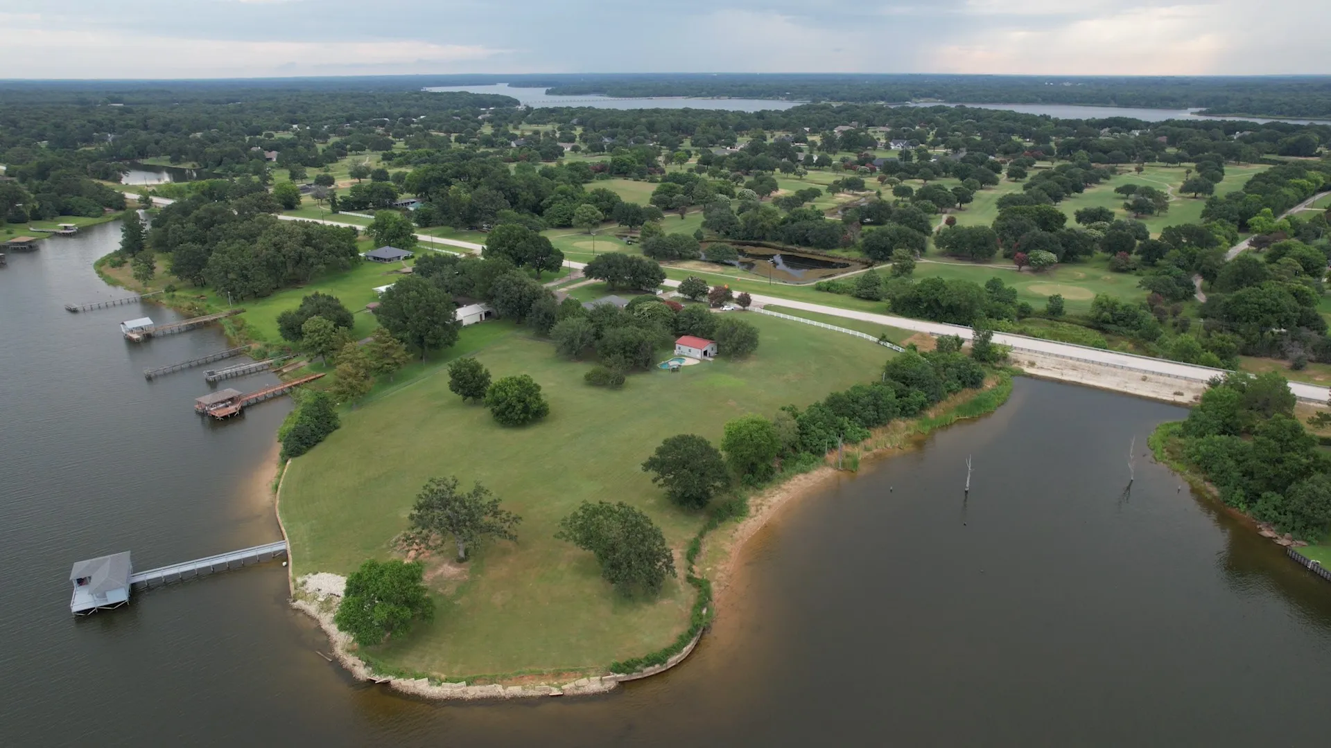 Single Family Residence For Sale in Rains County , 4189 FM 2946, Emory, Texas 75440, 3 Bedroom, 3 Bathroom, 2 Garage spaces, 2,588 Sqft, built in 1985, mls#21327340, Real Estate Agent in Emory, Homes For Sale in Rains county, Homes For Sale in Emory, Realtor in Emory Texas, Real Estate Brokerage Independent Realty Texas, Luminita Cordes Realtor