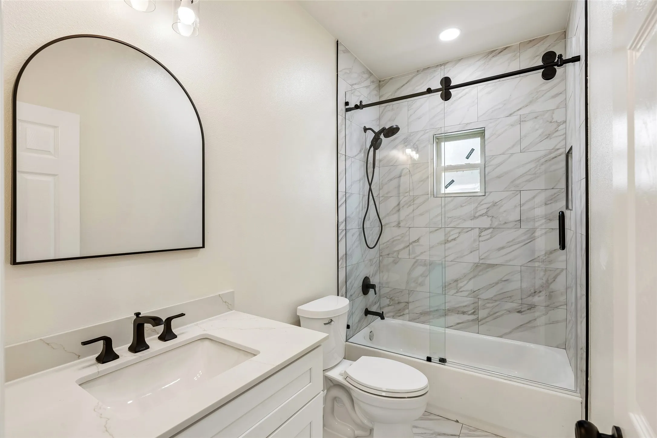 Single Family Residence For Sale in Tarrant County , 1404 E Cannon Street, Fort Worth, Texas 76104, 3 Bedroom, 2 Bathroom, 1 Garage spaces, 1,541 Sqft, built in 2026, mls#21319713, Real Estate Agent in Fort Worth, Homes For Sale in Tarrant county, Homes For Sale in Fort Worth, Realtor in Fort Worth Texas, Real Estate Brokerage Independent Realty Texas, Luminita Cordes Realtor