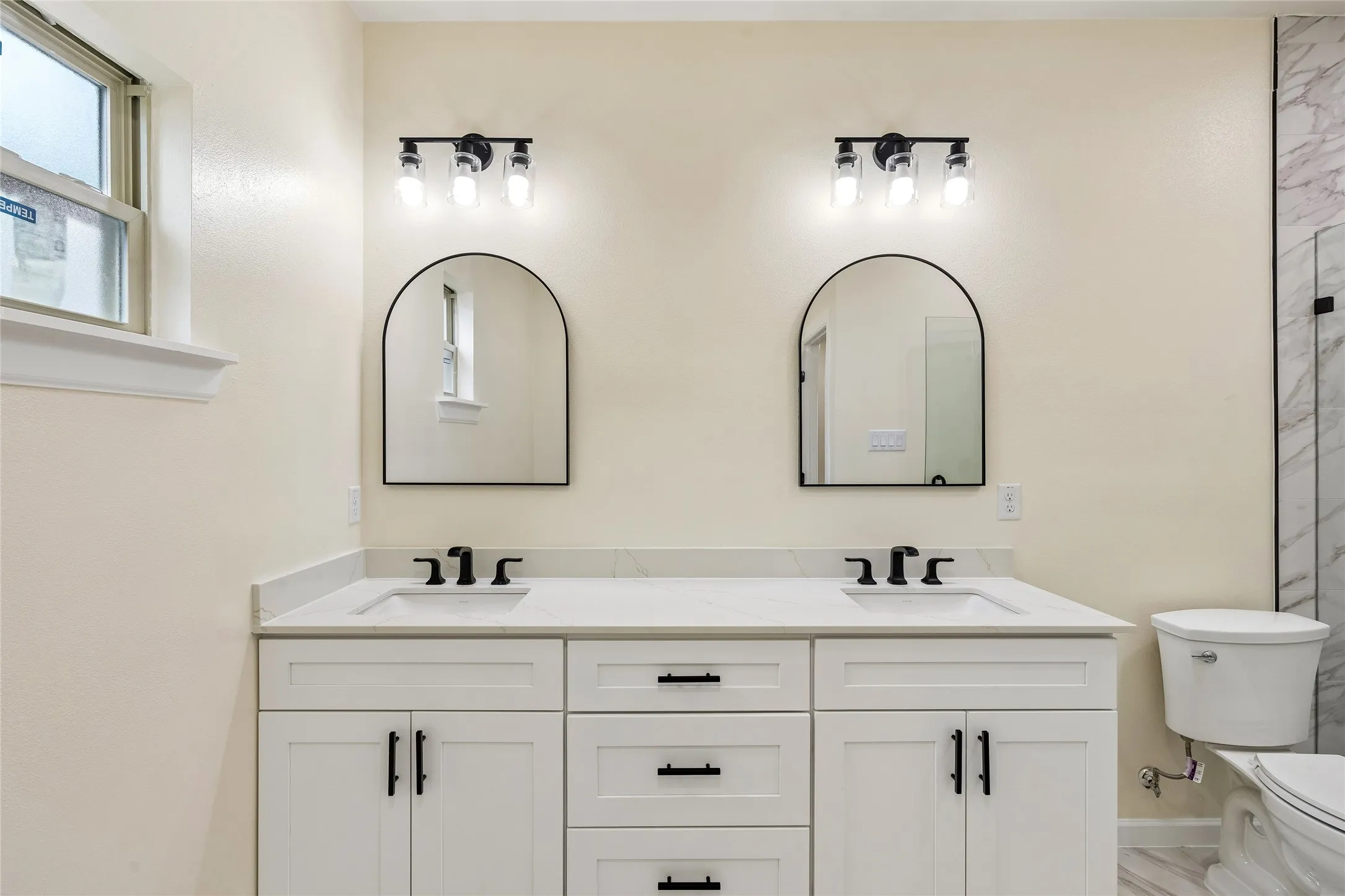 Single Family Residence For Sale in Tarrant County , 1404 E Cannon Street, Fort Worth, Texas 76104, 3 Bedroom, 2 Bathroom, 1 Garage spaces, 1,541 Sqft, built in 2026, mls#21319713, Real Estate Agent in Fort Worth, Homes For Sale in Tarrant county, Homes For Sale in Fort Worth, Realtor in Fort Worth Texas, Real Estate Brokerage Independent Realty Texas, Luminita Cordes Realtor