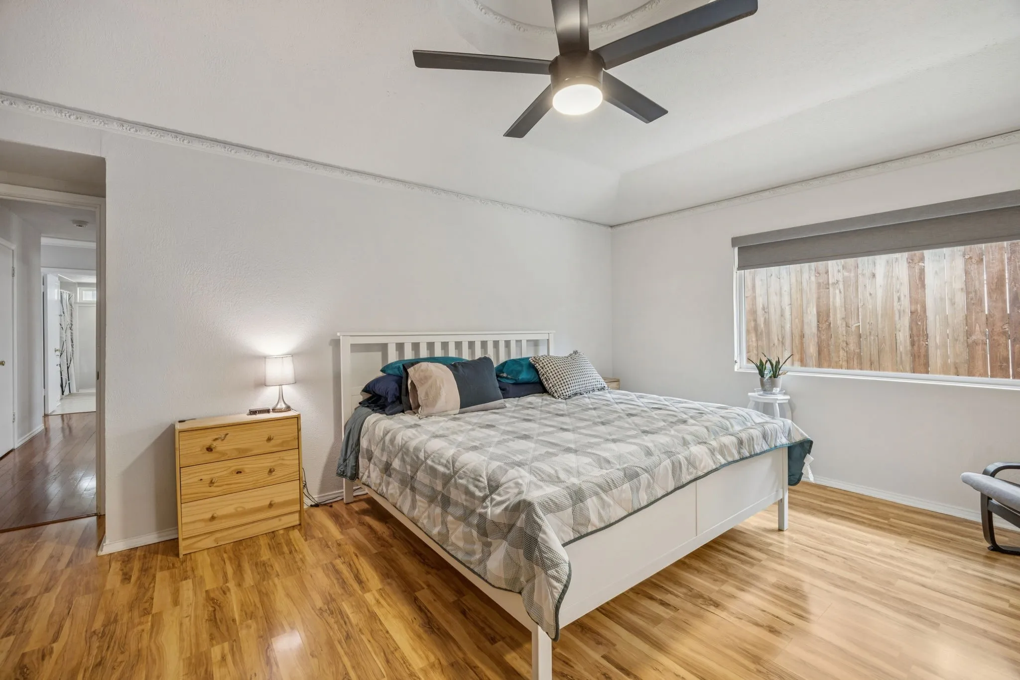 Single Family Residence For Sale in Dallas County , 9740 Dartridge Drive, Dallas, Texas 75238, 3 Bedroom, 3 Bathroom, 2 Garage spaces, 2,582 Sqft, built in 1966, mls#21327393, Real Estate Agent in Dallas, Homes For Sale in Dallas county, Homes For Sale in Dallas, Realtor in Dallas Texas, Real Estate Brokerage Independent Realty Texas, Luminita Cordes Realtor