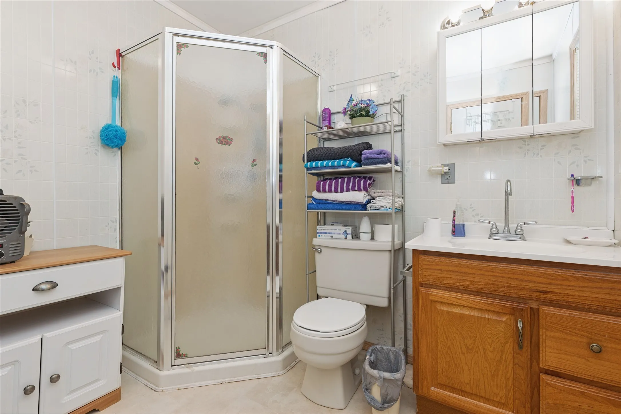 Single Family Residence For Sale in Bowie County , 180 County Road 4255, De Kalb, Texas 75559, 3 Bedroom, 2 Bathroom, Garage spaces, 1,632 Sqft, built in 1981, mls#21327360, Real Estate Agent in De Kalb, Homes For Sale in Bowie county, Homes For Sale in De Kalb, Realtor in De Kalb Texas, Real Estate Brokerage Independent Realty Texas, Luminita Cordes Realtor