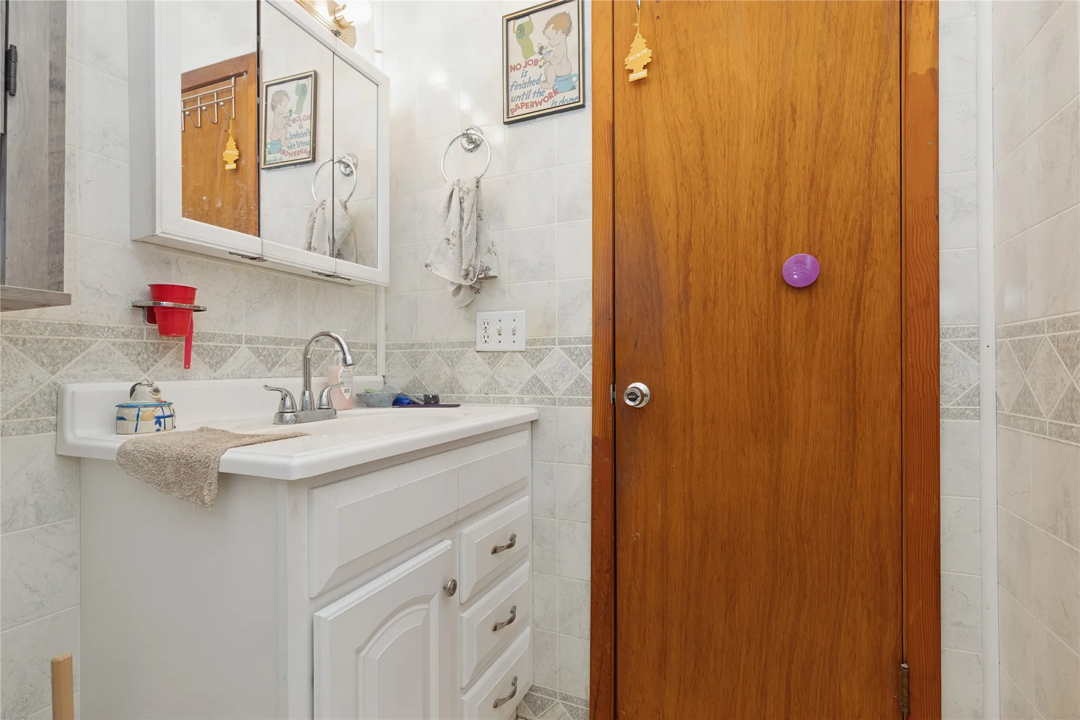Single Family Residence For Sale in Bowie County , 180 County Road 4255, De Kalb, Texas 75559, 3 Bedroom, 2 Bathroom, Garage spaces, 1,632 Sqft, built in 1981, mls#21327360, Real Estate Agent in De Kalb, Homes For Sale in Bowie county, Homes For Sale in De Kalb, Realtor in De Kalb Texas, Real Estate Brokerage Independent Realty Texas, Luminita Cordes Realtor