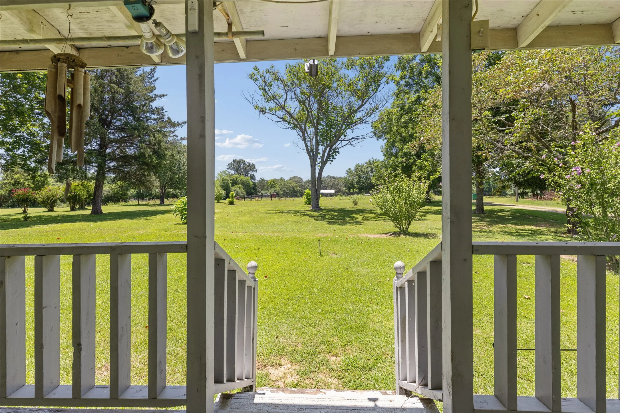 Single Family Residence For Sale in Bowie County , 180 County Road 4255, De Kalb, Texas 75559, 3 Bedroom, 2 Bathroom, Garage spaces, 1,632 Sqft, built in 1981, mls#21327360, Real Estate Agent in De Kalb, Homes For Sale in Bowie county, Homes For Sale in De Kalb, Realtor in De Kalb Texas, Real Estate Brokerage Independent Realty Texas, Luminita Cordes Realtor