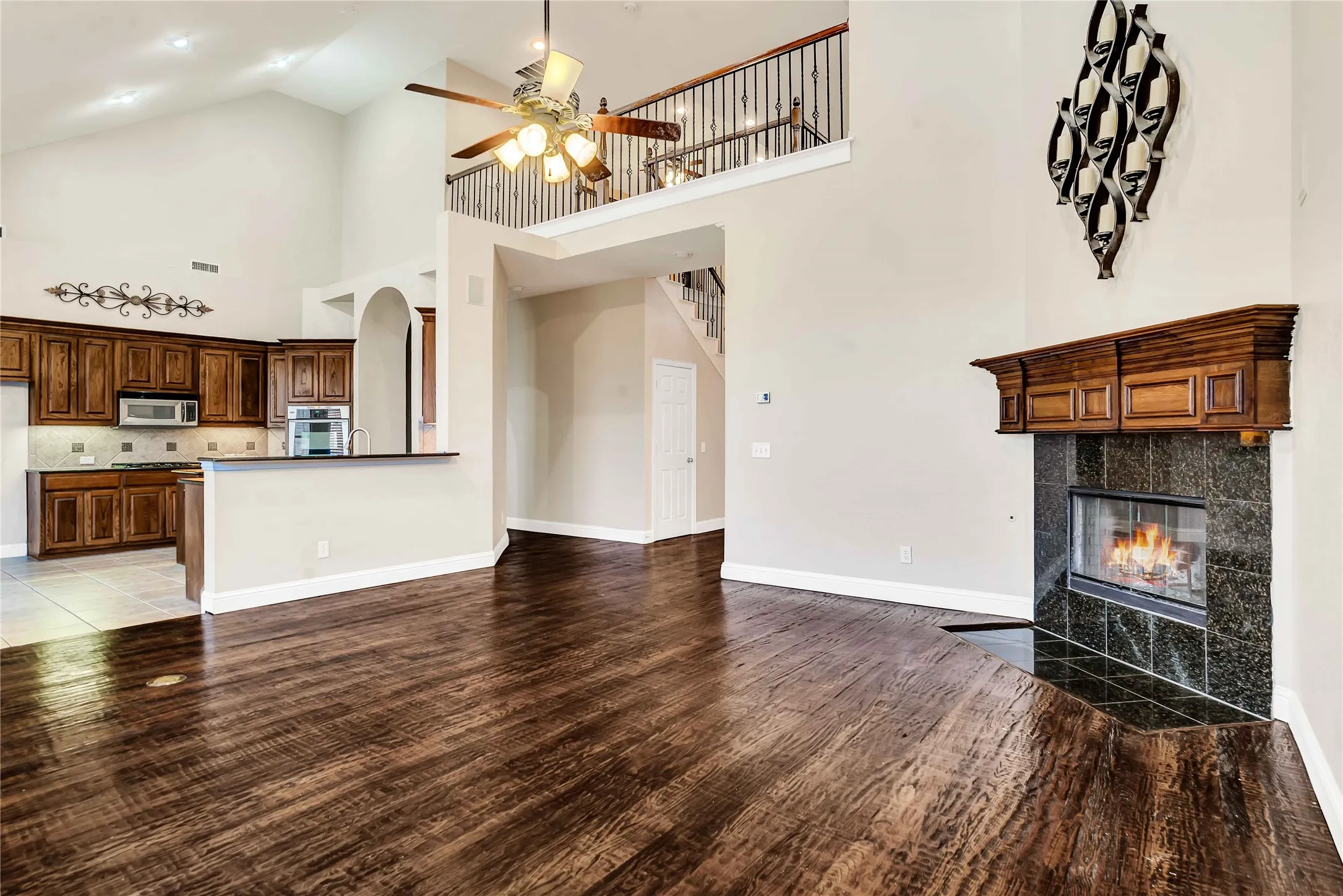 Single Family Residence For Sale in Collin County , 11567 Castle Brook Lane, Frisco, Texas 75035, 5 Bedroom, 4 Bathroom, 3 Garage spaces, 3,706 Sqft, built in 2005, mls#21287034, Real Estate Agent in Frisco, Homes For Sale in Collin county, Homes For Sale in Frisco, Realtor in Frisco Texas, Real Estate Brokerage Independent Realty Texas, Luminita Cordes Realtor