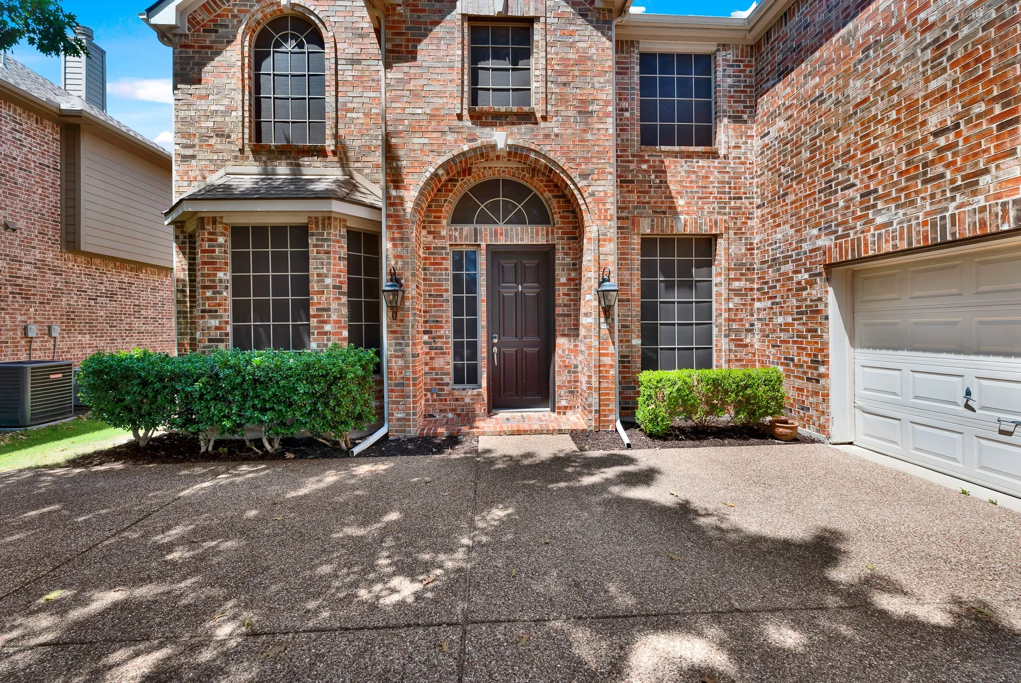 Single Family Residence For Sale in Collin County , 11567 Castle Brook Lane, Frisco, Texas 75035, 5 Bedroom, 4 Bathroom, 3 Garage spaces, 3,706 Sqft, built in 2005, mls#21287034, Real Estate Agent in Frisco, Homes For Sale in Collin county, Homes For Sale in Frisco, Realtor in Frisco Texas, Real Estate Brokerage Independent Realty Texas, Luminita Cordes Realtor