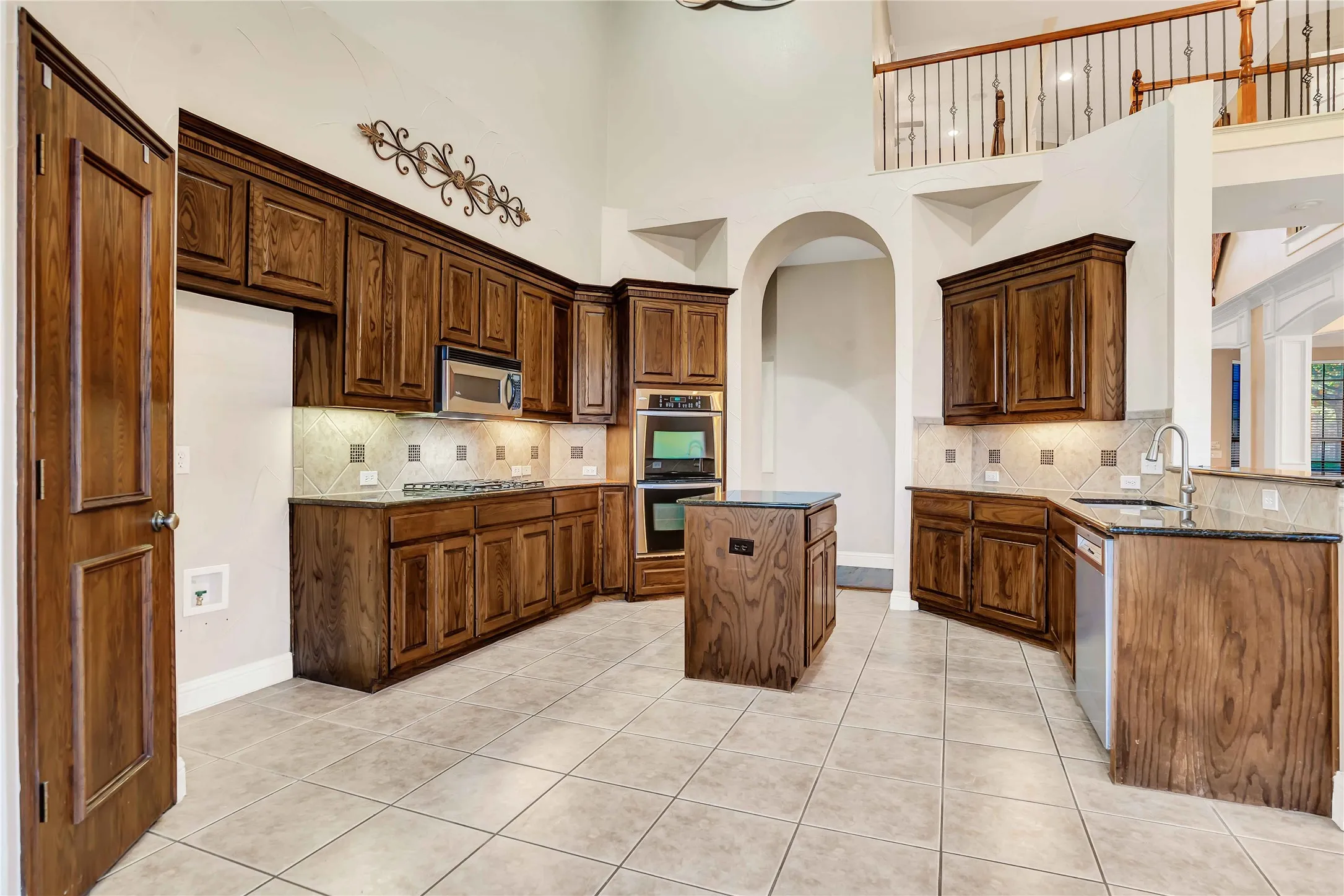 Single Family Residence For Sale in Collin County , 11567 Castle Brook Lane, Frisco, Texas 75035, 5 Bedroom, 4 Bathroom, 3 Garage spaces, 3,706 Sqft, built in 2005, mls#21287034, Real Estate Agent in Frisco, Homes For Sale in Collin county, Homes For Sale in Frisco, Realtor in Frisco Texas, Real Estate Brokerage Independent Realty Texas, Luminita Cordes Realtor