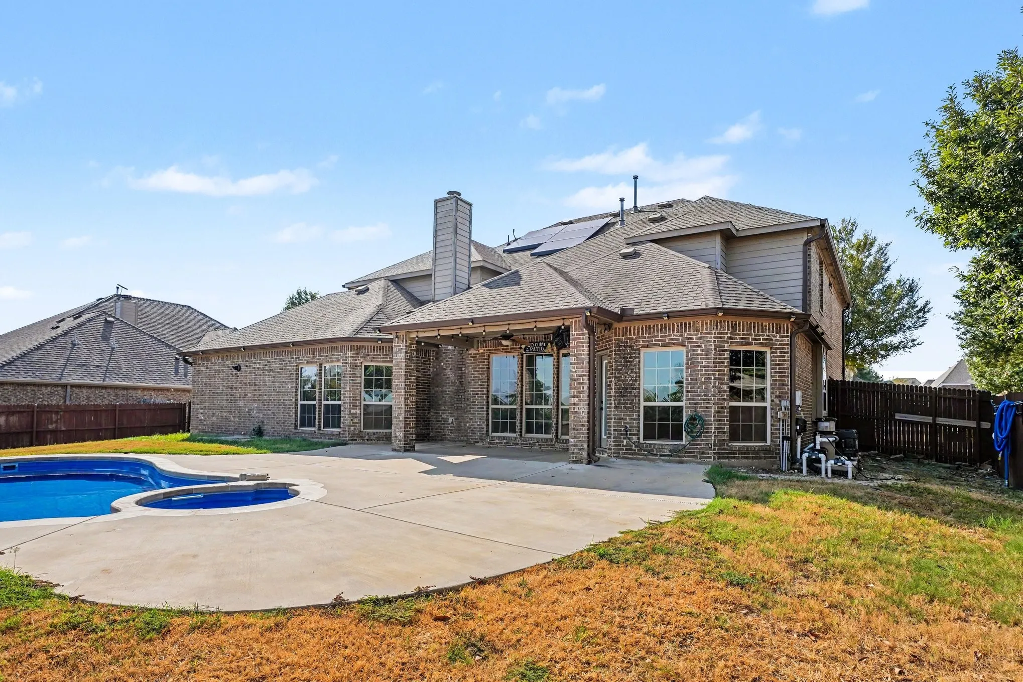 Single Family Residence For Sale in Ellis County , 2605 Tall Meadows Drive, Midlothian, Texas 76065, 5 Bedroom, 4 Bathroom, 3 Garage spaces, 3,809 Sqft, built in 2011, mls#21326479, Real Estate Agent in Midlothian, Homes For Sale in Ellis county, Homes For Sale in Midlothian, Realtor in Midlothian Texas, Real Estate Brokerage Independent Realty Texas, Luminita Cordes Realtor
