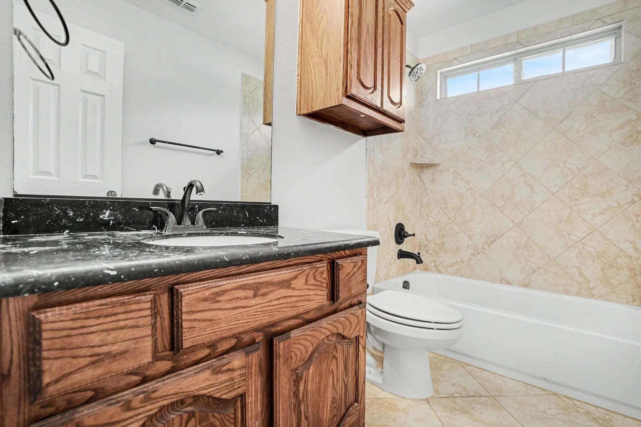 Single Family Residence For Sale in Ellis County , 2605 Tall Meadows Drive, Midlothian, Texas 76065, 5 Bedroom, 4 Bathroom, 3 Garage spaces, 3,809 Sqft, built in 2011, mls#21326479, Real Estate Agent in Midlothian, Homes For Sale in Ellis county, Homes For Sale in Midlothian, Realtor in Midlothian Texas, Real Estate Brokerage Independent Realty Texas, Luminita Cordes Realtor