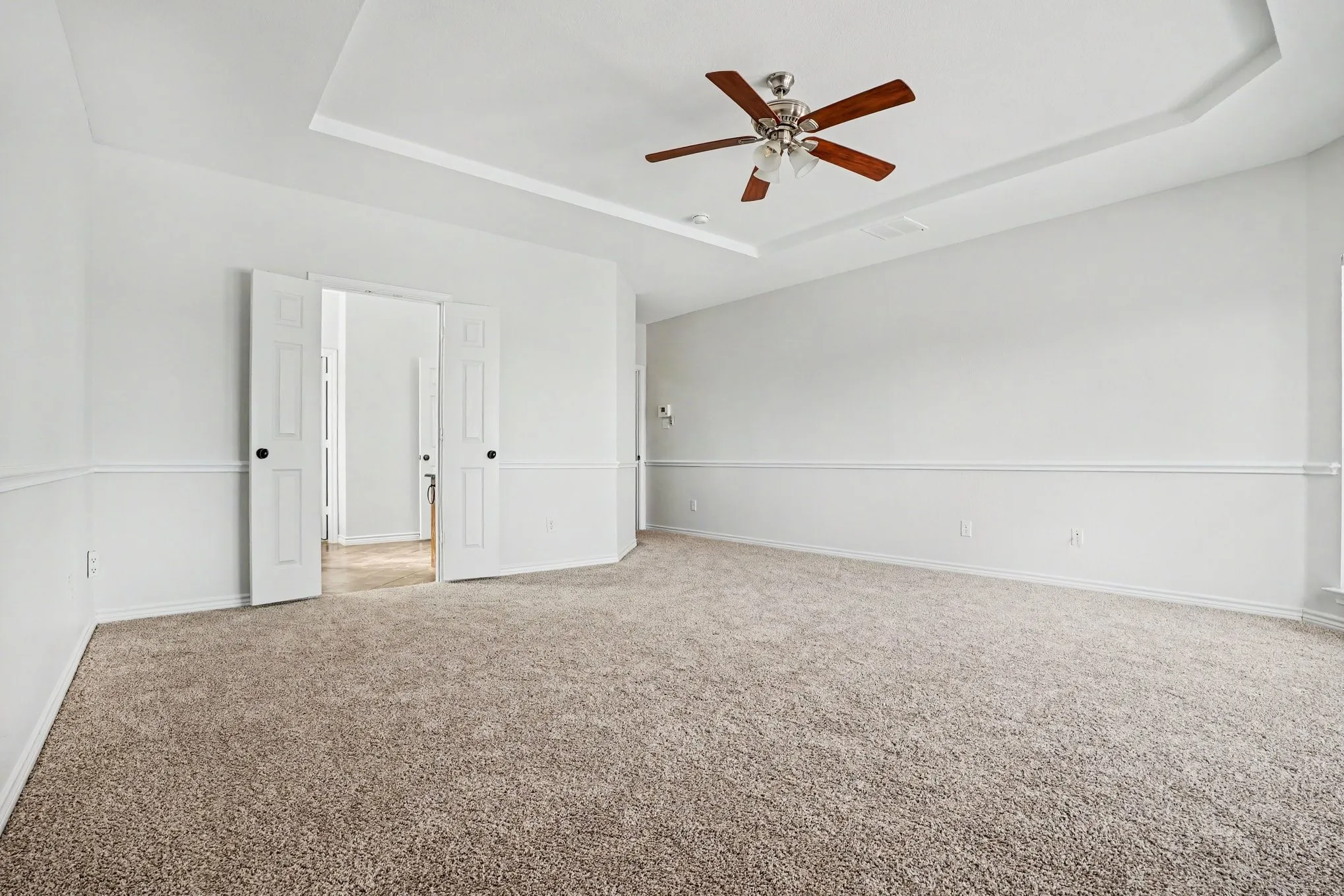 Single Family Residence For Sale in Ellis County , 2605 Tall Meadows Drive, Midlothian, Texas 76065, 5 Bedroom, 4 Bathroom, 3 Garage spaces, 3,809 Sqft, built in 2011, mls#21326479, Real Estate Agent in Midlothian, Homes For Sale in Ellis county, Homes For Sale in Midlothian, Realtor in Midlothian Texas, Real Estate Brokerage Independent Realty Texas, Luminita Cordes Realtor