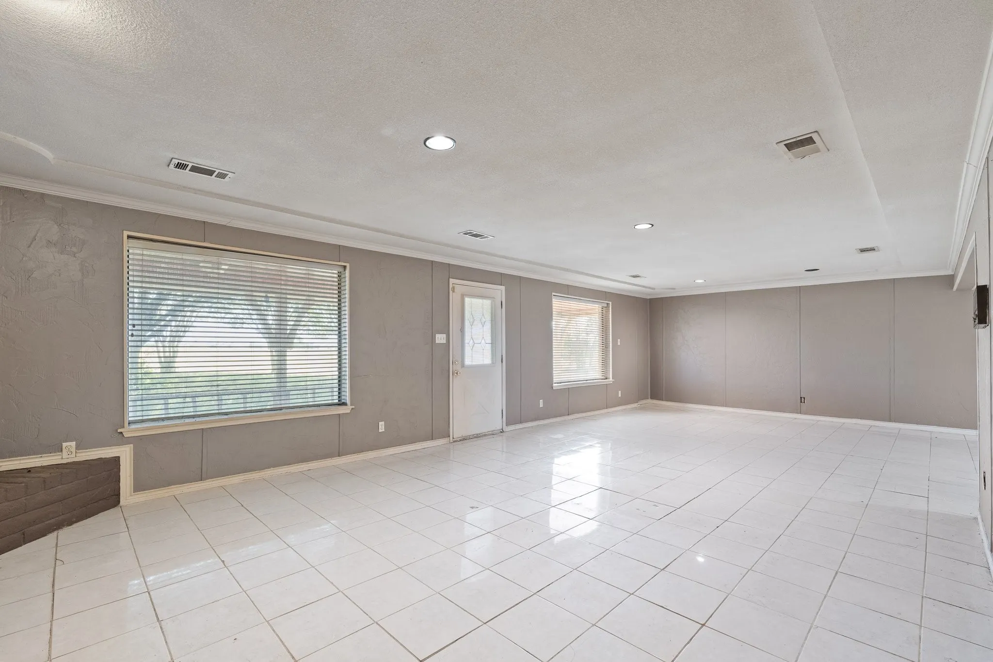 Single Family Residence For Sale in Johnson County , 4709 W Fm 917, Godley, Texas 76044, 5 Bedroom, 3 Bathroom, 2 Garage spaces, 3,652 Sqft, built in 0, mls#21324328, Real Estate Agent in Godley, Homes For Sale in Johnson county, Homes For Sale in Godley, Realtor in Godley Texas, Real Estate Brokerage Independent Realty Texas, Luminita Cordes Realtor