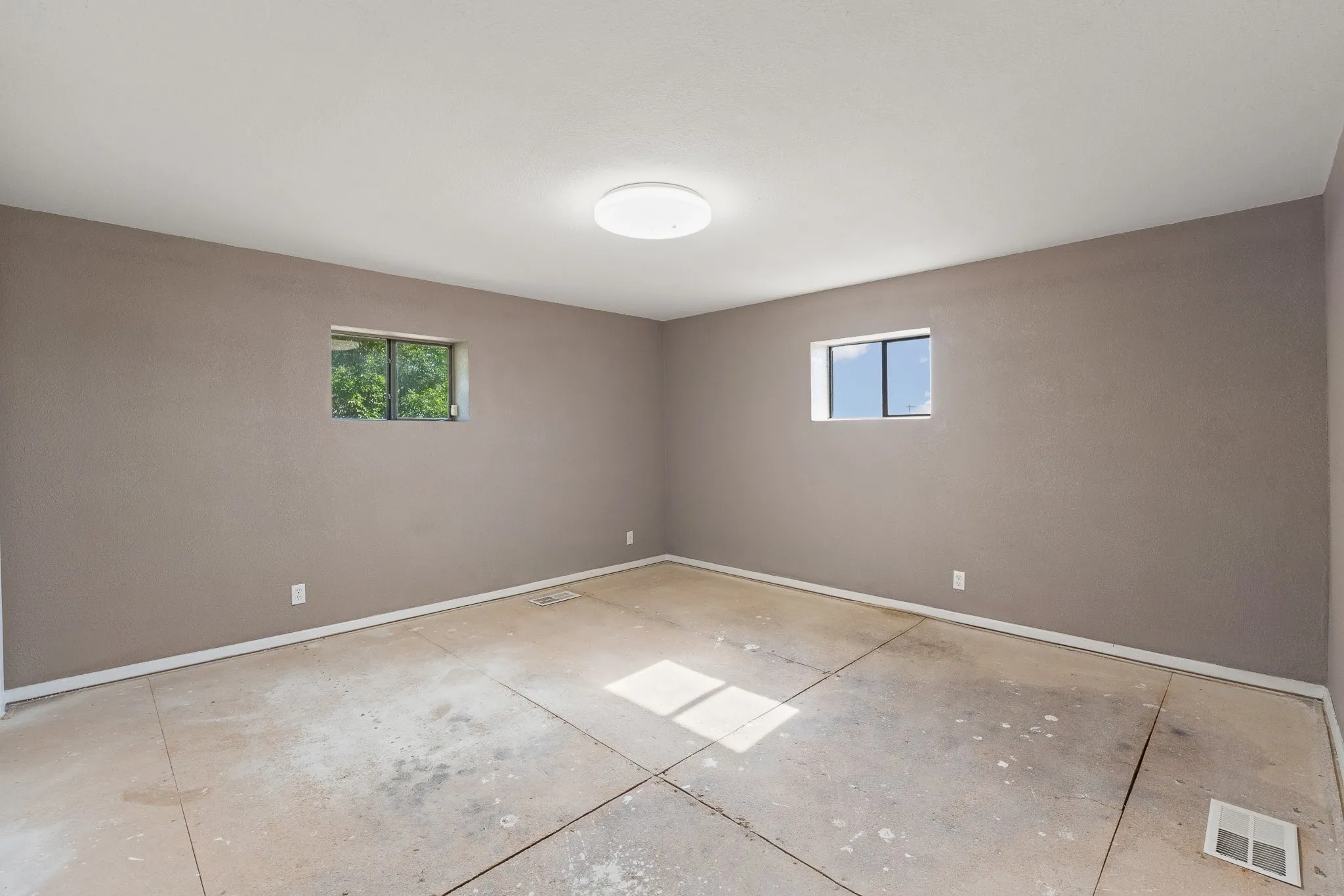 Single Family Residence For Sale in Johnson County , 4709 W Fm 917, Godley, Texas 76044, 5 Bedroom, 3 Bathroom, 2 Garage spaces, 3,652 Sqft, built in 0, mls#21324328, Real Estate Agent in Godley, Homes For Sale in Johnson county, Homes For Sale in Godley, Realtor in Godley Texas, Real Estate Brokerage Independent Realty Texas, Luminita Cordes Realtor