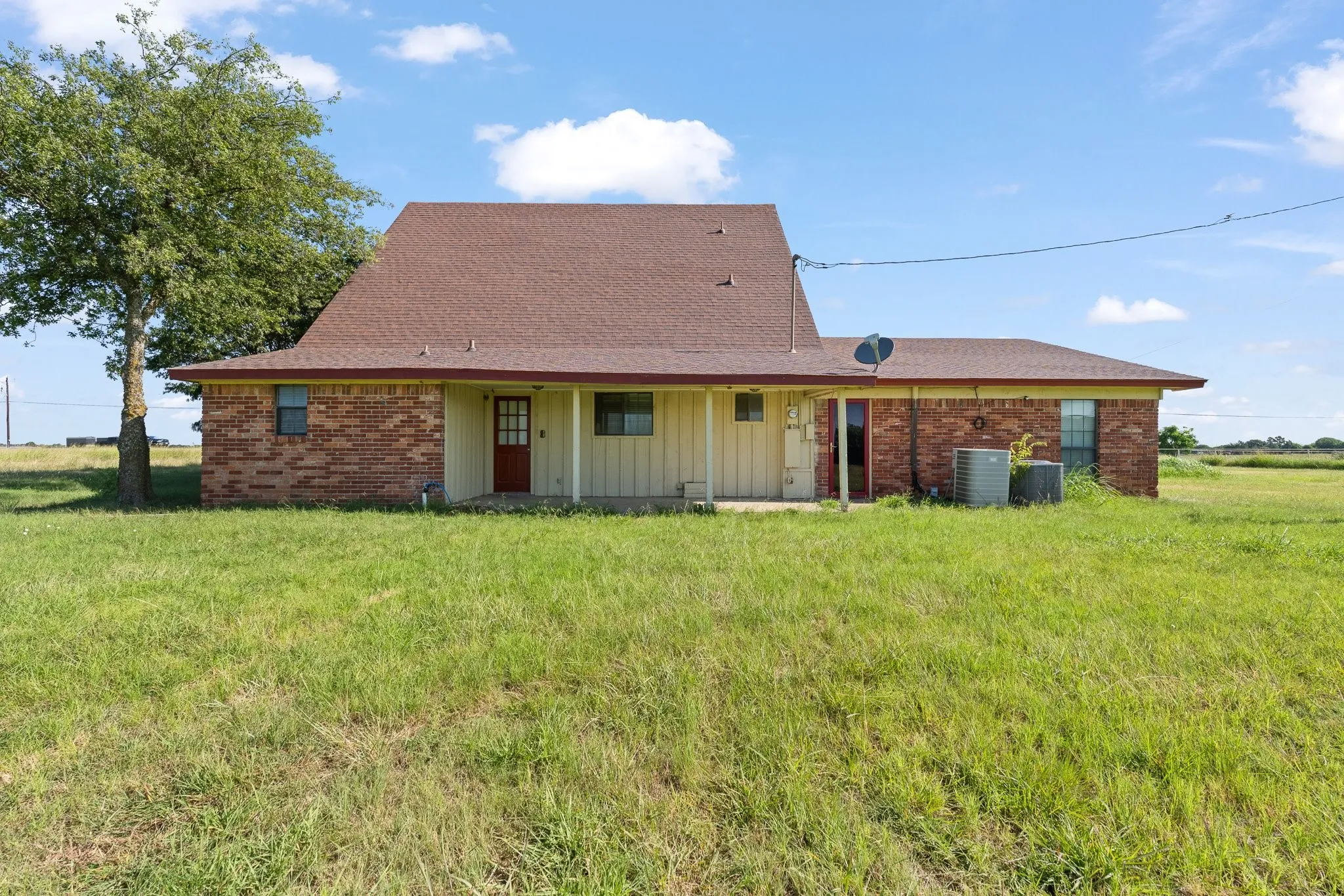 Single Family Residence For Sale in Johnson County , 4709 W Fm 917, Godley, Texas 76044, 5 Bedroom, 3 Bathroom, 2 Garage spaces, 3,652 Sqft, built in 0, mls#21324328, Real Estate Agent in Godley, Homes For Sale in Johnson county, Homes For Sale in Godley, Realtor in Godley Texas, Real Estate Brokerage Independent Realty Texas, Luminita Cordes Realtor