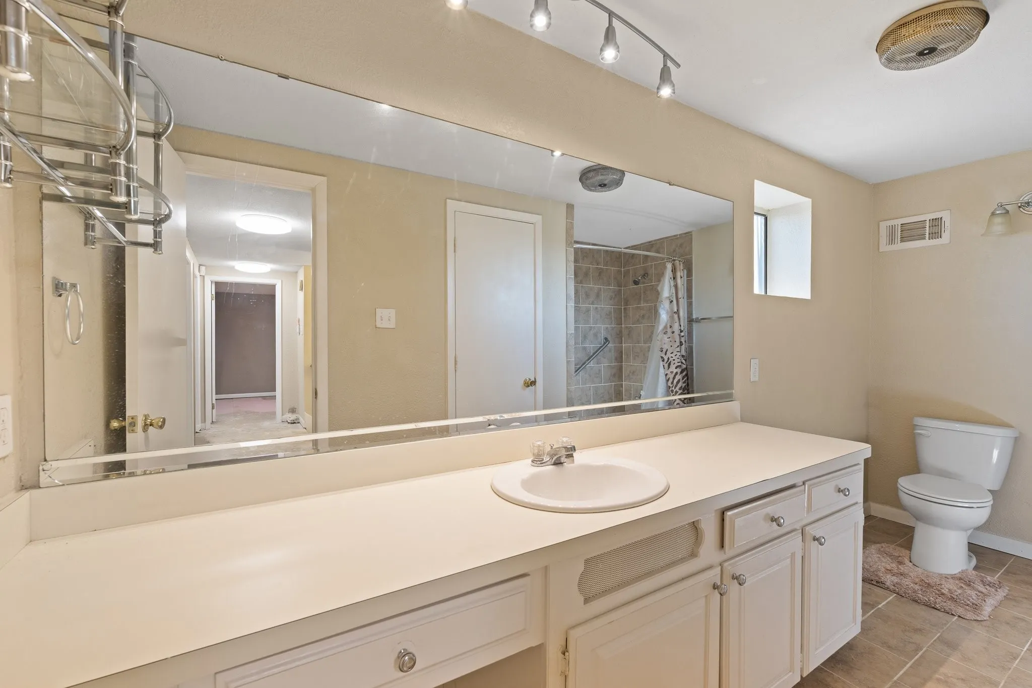 Single Family Residence For Sale in Johnson County , 4709 W Fm 917, Godley, Texas 76044, 5 Bedroom, 3 Bathroom, 2 Garage spaces, 3,652 Sqft, built in 0, mls#21324328, Real Estate Agent in Godley, Homes For Sale in Johnson county, Homes For Sale in Godley, Realtor in Godley Texas, Real Estate Brokerage Independent Realty Texas, Luminita Cordes Realtor