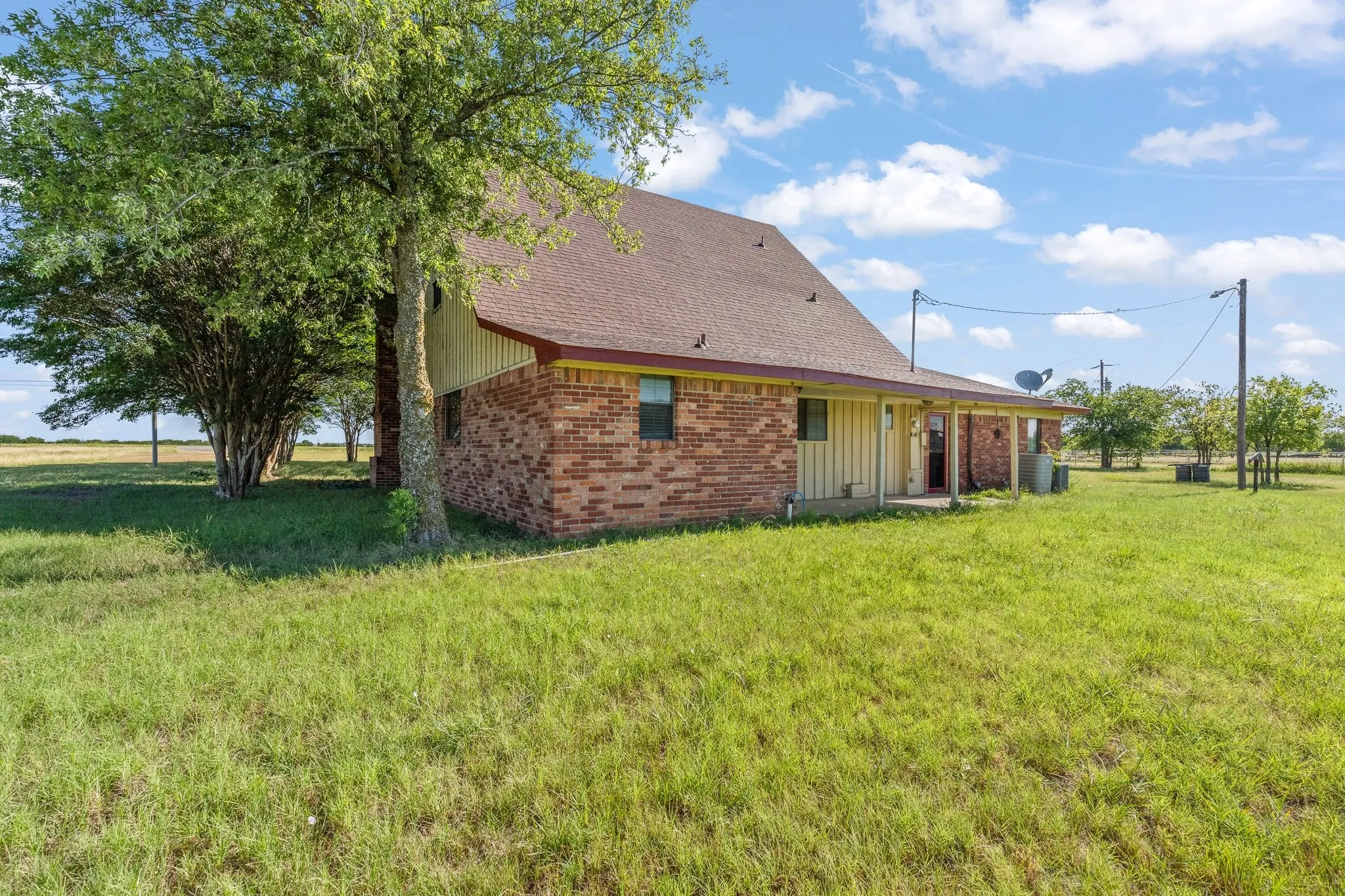 Single Family Residence For Sale in Johnson County , 4709 W Fm 917, Godley, Texas 76044, 5 Bedroom, 3 Bathroom, 2 Garage spaces, 3,652 Sqft, built in 0, mls#21324328, Real Estate Agent in Godley, Homes For Sale in Johnson county, Homes For Sale in Godley, Realtor in Godley Texas, Real Estate Brokerage Independent Realty Texas, Luminita Cordes Realtor
