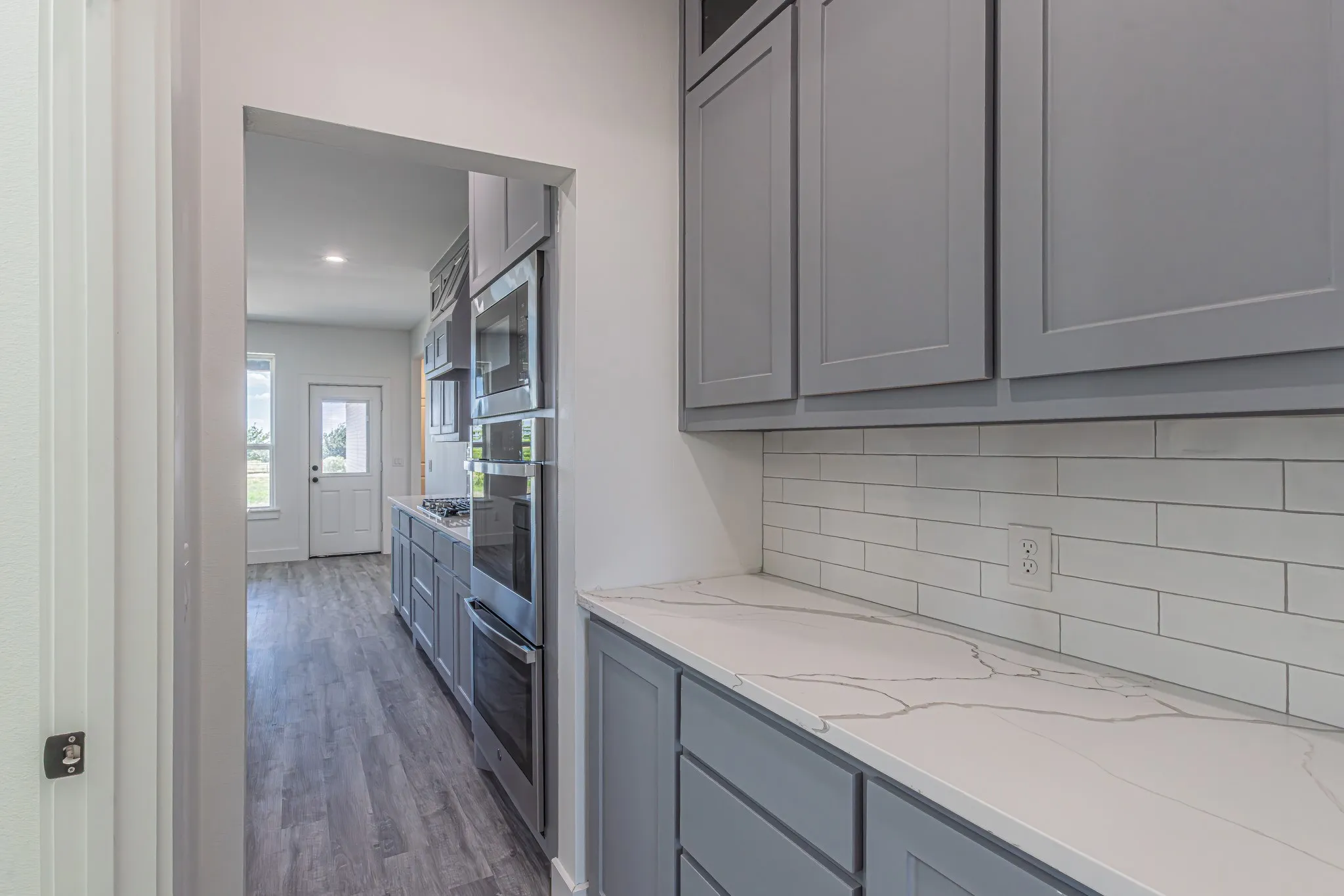 Single Family Residence For Sale in Parker County , 140 Alamo Road, Weatherford, Texas 76088, 4 Bedroom, 3 Bathroom, 2 Garage spaces, 2,530 Sqft, built in 2021, mls#21325773, Real Estate Agent in Weatherford, Homes For Sale in Parker county, Homes For Sale in Weatherford, Realtor in Weatherford Texas, Real Estate Brokerage Independent Realty Texas, Luminita Cordes Realtor