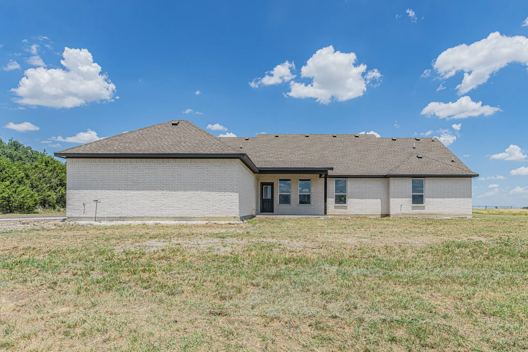 Single Family Residence For Sale in Parker County , 140 Alamo Road, Weatherford, Texas 76088, 4 Bedroom, 3 Bathroom, 2 Garage spaces, 2,530 Sqft, built in 2021, mls#21325773, Real Estate Agent in Weatherford, Homes For Sale in Parker county, Homes For Sale in Weatherford, Realtor in Weatherford Texas, Real Estate Brokerage Independent Realty Texas, Luminita Cordes Realtor