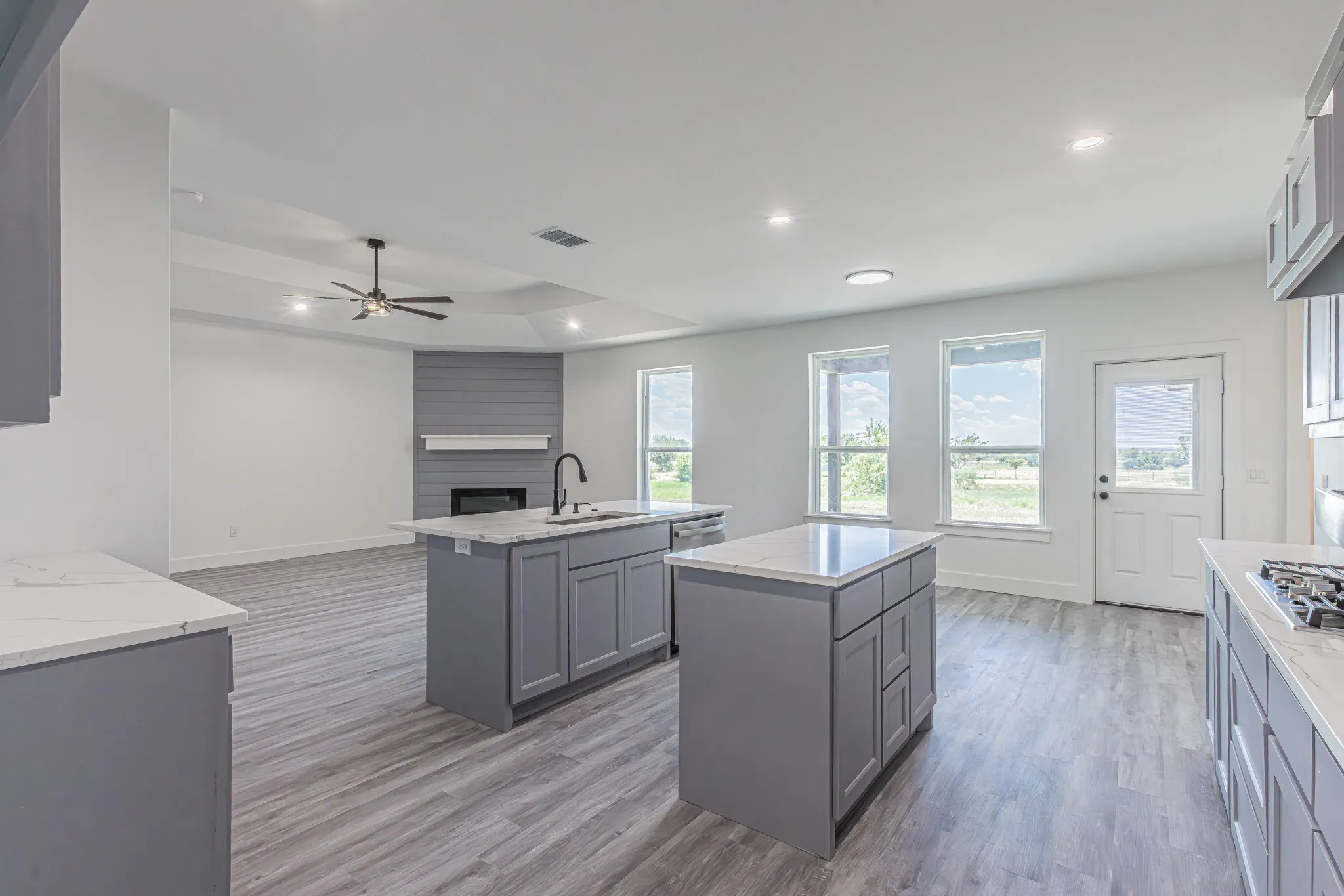 Single Family Residence For Sale in Parker County , 140 Alamo Road, Weatherford, Texas 76088, 4 Bedroom, 3 Bathroom, 2 Garage spaces, 2,530 Sqft, built in 2021, mls#21325773, Real Estate Agent in Weatherford, Homes For Sale in Parker county, Homes For Sale in Weatherford, Realtor in Weatherford Texas, Real Estate Brokerage Independent Realty Texas, Luminita Cordes Realtor