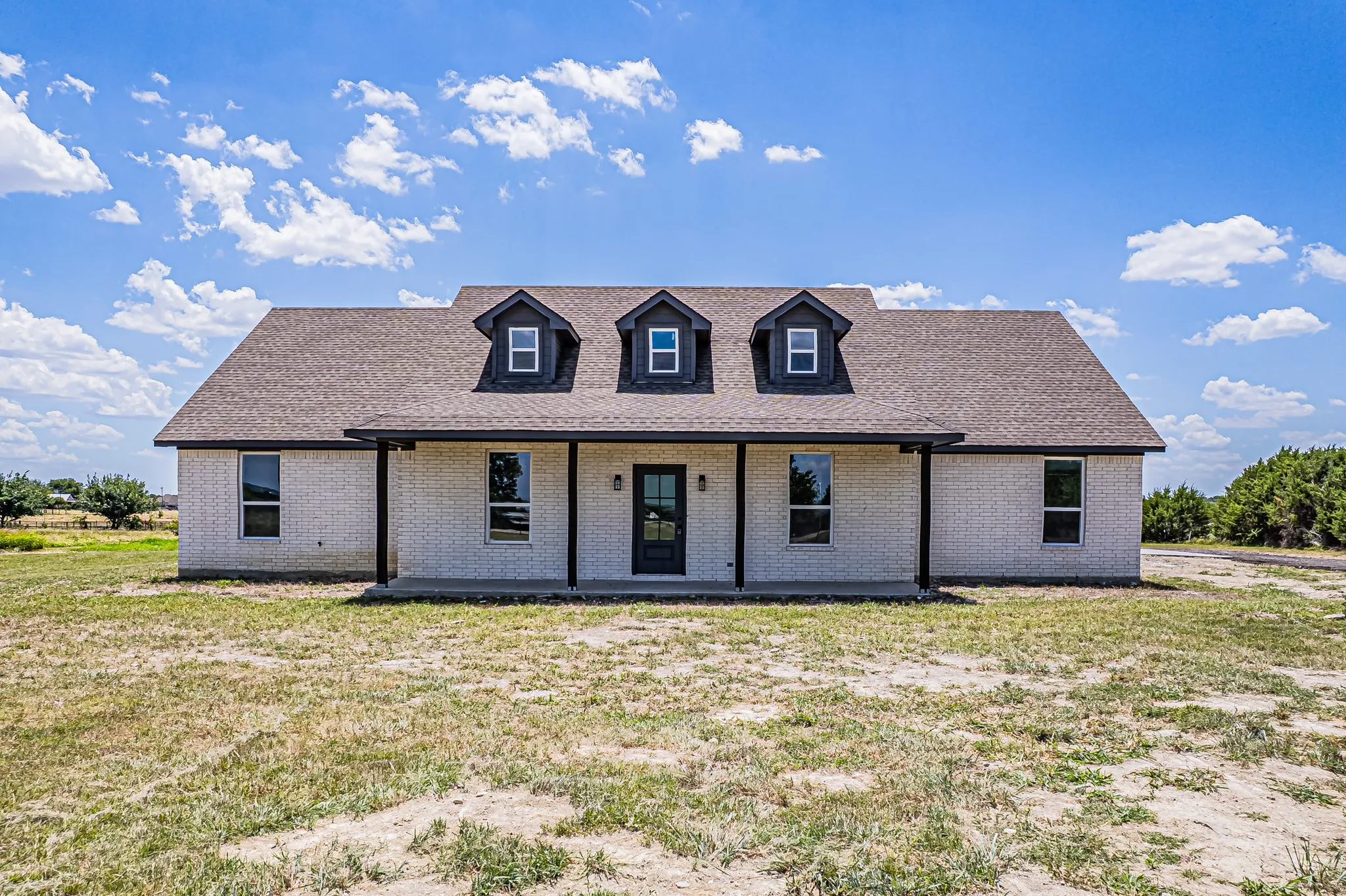 Single Family Residence For Sale in Parker County , 140 Alamo Road, Weatherford, Texas 76088, 4 Bedroom, 3 Bathroom, 2 Garage spaces, 2,530 Sqft, built in 2021, mls#21325773, Real Estate Agent in Weatherford, Homes For Sale in Parker county, Homes For Sale in Weatherford, Realtor in Weatherford Texas, Real Estate Brokerage Independent Realty Texas, Luminita Cordes Realtor
