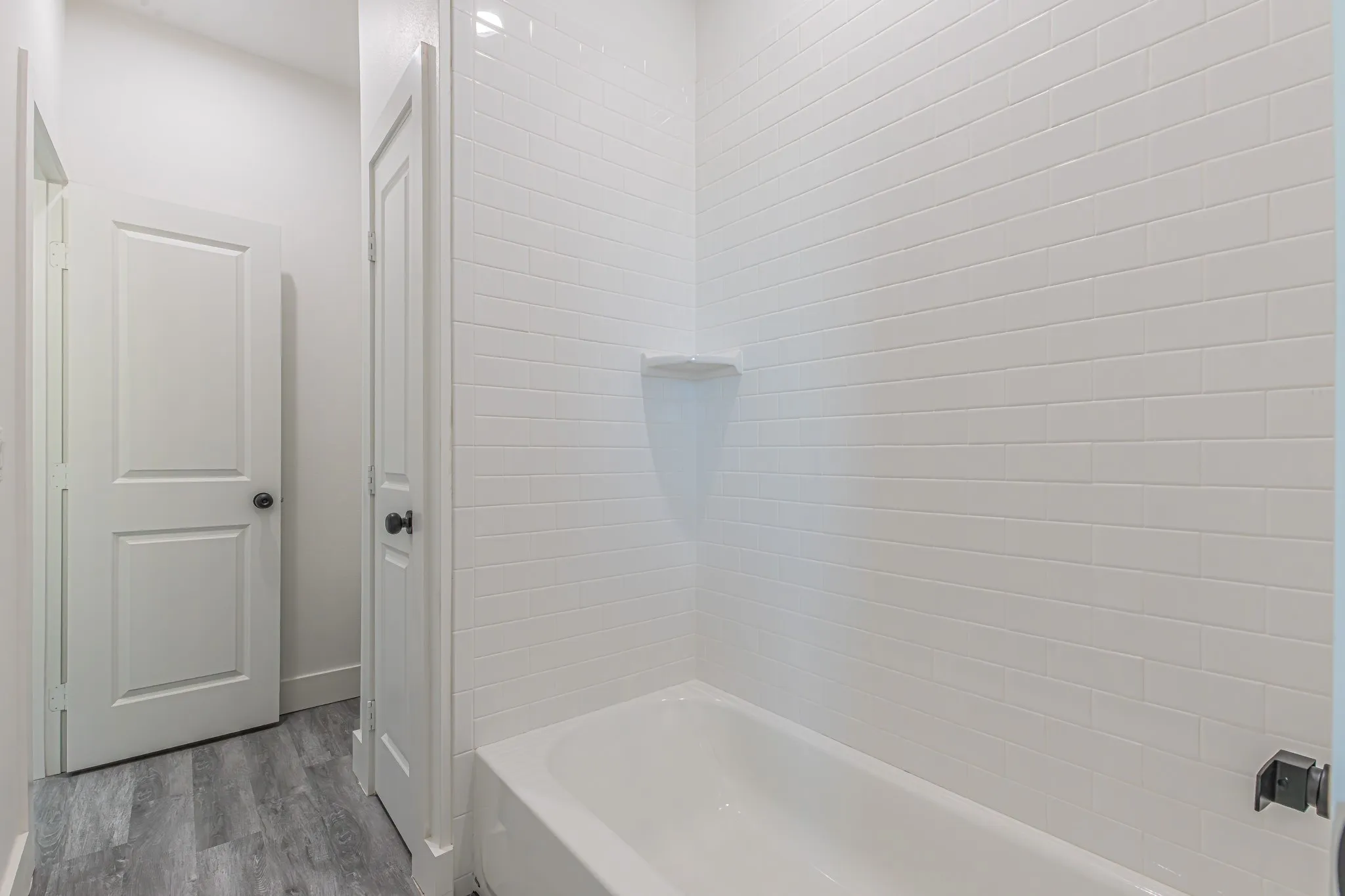 Single Family Residence For Sale in Parker County , 140 Alamo Road, Weatherford, Texas 76088, 4 Bedroom, 3 Bathroom, 2 Garage spaces, 2,530 Sqft, built in 2021, mls#21325773, Real Estate Agent in Weatherford, Homes For Sale in Parker county, Homes For Sale in Weatherford, Realtor in Weatherford Texas, Real Estate Brokerage Independent Realty Texas, Luminita Cordes Realtor