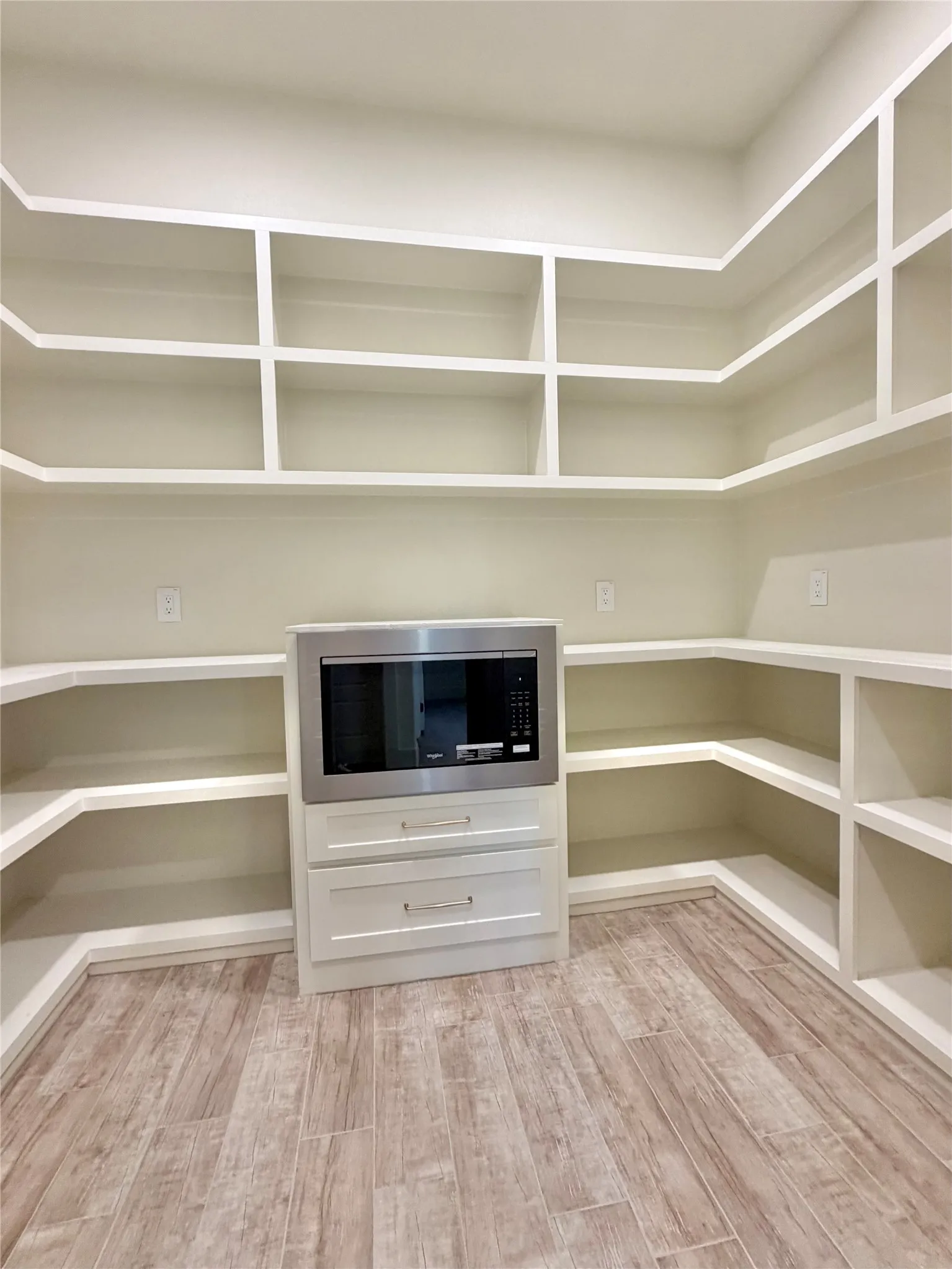 Single Family Residence For Sale in Parker County , 1004 Sabrina Court, Weatherford, Texas 76085, 3 Bedroom, 3 Bathroom, 3 Garage spaces, 1,988 Sqft, built in 2026, mls#21327346, Real Estate Agent in Weatherford, Homes For Sale in Parker county, Homes For Sale in Weatherford, Realtor in Weatherford Texas, Real Estate Brokerage Independent Realty Texas, Luminita Cordes Realtor