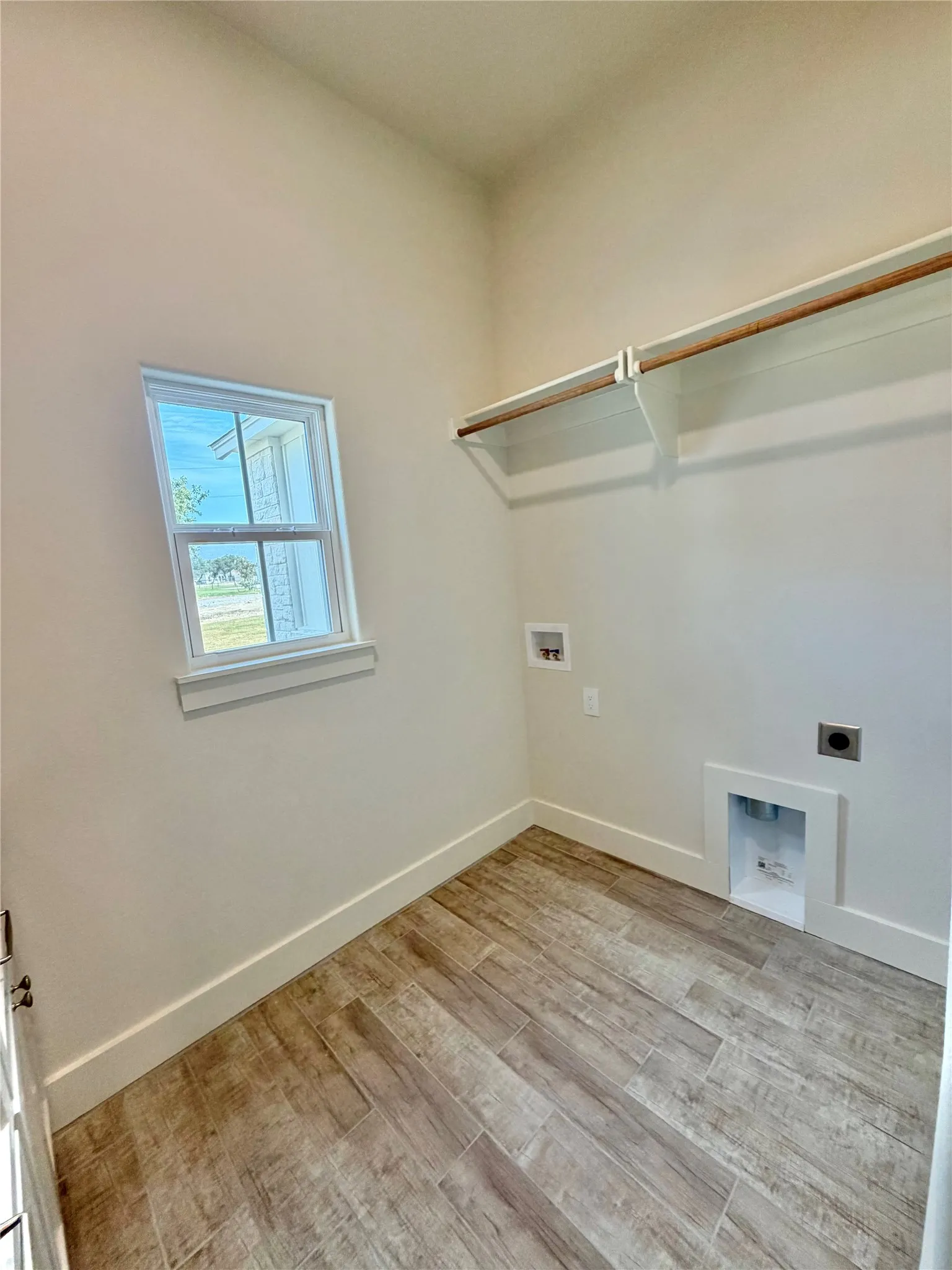 Single Family Residence For Sale in Parker County , 1004 Sabrina Court, Weatherford, Texas 76085, 3 Bedroom, 3 Bathroom, 3 Garage spaces, 1,988 Sqft, built in 2026, mls#21327346, Real Estate Agent in Weatherford, Homes For Sale in Parker county, Homes For Sale in Weatherford, Realtor in Weatherford Texas, Real Estate Brokerage Independent Realty Texas, Luminita Cordes Realtor