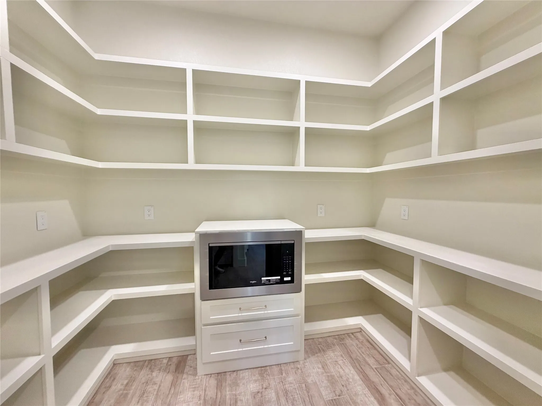 Single Family Residence For Sale in Parker County , 1004 Sabrina Court, Weatherford, Texas 76085, 3 Bedroom, 3 Bathroom, 3 Garage spaces, 1,988 Sqft, built in 2026, mls#21327346, Real Estate Agent in Weatherford, Homes For Sale in Parker county, Homes For Sale in Weatherford, Realtor in Weatherford Texas, Real Estate Brokerage Independent Realty Texas, Luminita Cordes Realtor