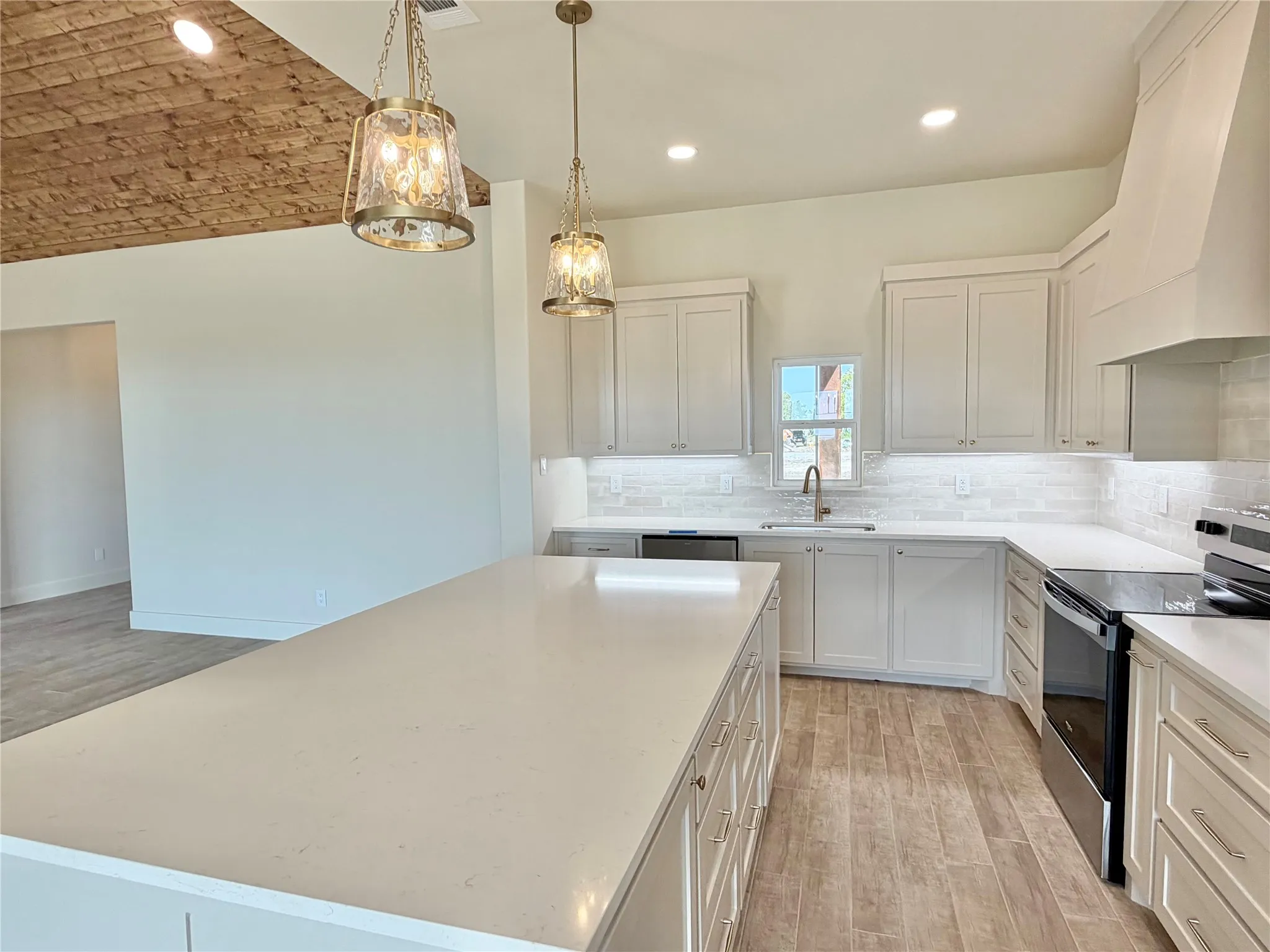 Single Family Residence For Sale in Parker County , 1004 Sabrina Court, Weatherford, Texas 76085, 3 Bedroom, 3 Bathroom, 3 Garage spaces, 1,988 Sqft, built in 2026, mls#21327346, Real Estate Agent in Weatherford, Homes For Sale in Parker county, Homes For Sale in Weatherford, Realtor in Weatherford Texas, Real Estate Brokerage Independent Realty Texas, Luminita Cordes Realtor