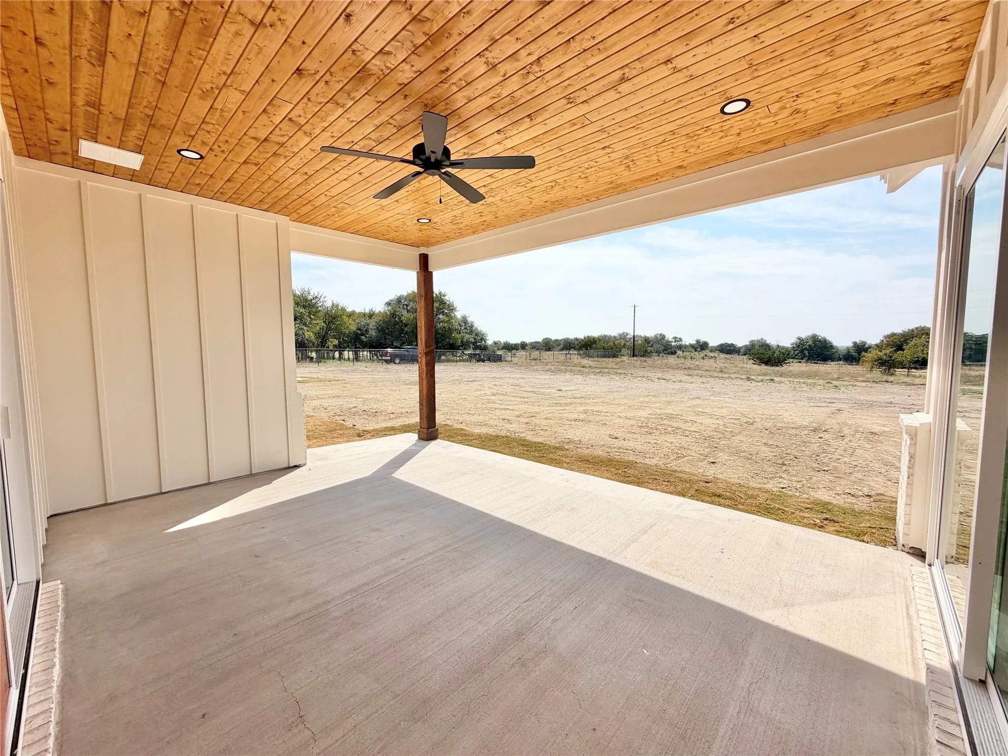 Single Family Residence For Sale in Parker County , 1004 Sabrina Court, Weatherford, Texas 76085, 3 Bedroom, 3 Bathroom, 3 Garage spaces, 1,988 Sqft, built in 2026, mls#21327346, Real Estate Agent in Weatherford, Homes For Sale in Parker county, Homes For Sale in Weatherford, Realtor in Weatherford Texas, Real Estate Brokerage Independent Realty Texas, Luminita Cordes Realtor