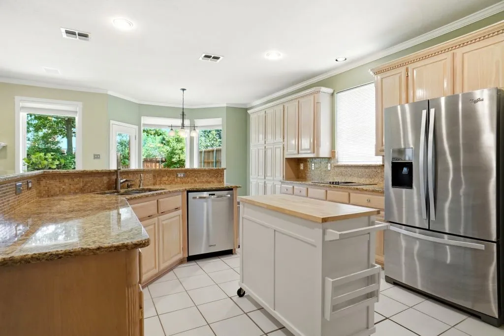 Single Family Residence For Sale in Dallas County , 306 W Bethel School Road, Coppell, Texas 75019, 4 Bedroom, 3 Bathroom, 2 Garage spaces, 3,020 Sqft, built in 1994, mls#21327417, Real Estate Agent in Coppell, Homes For Sale in Dallas county, Homes For Sale in Coppell, Realtor in Coppell Texas, Real Estate Brokerage Independent Realty Texas, Luminita Cordes Realtor