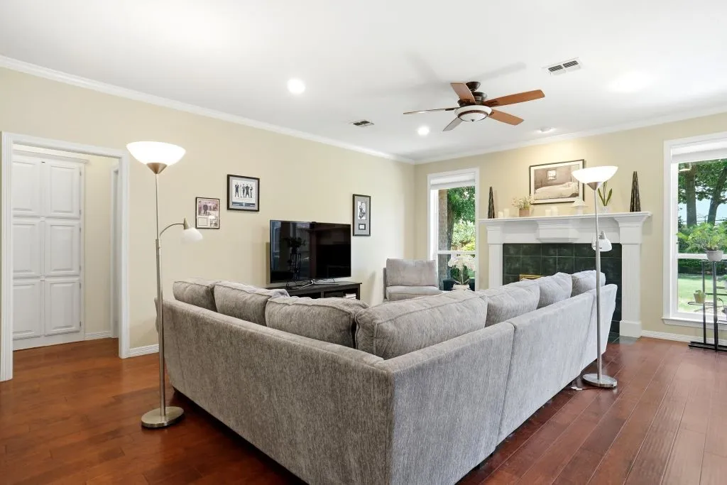 Single Family Residence For Sale in Dallas County , 306 W Bethel School Road, Coppell, Texas 75019, 4 Bedroom, 3 Bathroom, 2 Garage spaces, 3,020 Sqft, built in 1994, mls#21327417, Real Estate Agent in Coppell, Homes For Sale in Dallas county, Homes For Sale in Coppell, Realtor in Coppell Texas, Real Estate Brokerage Independent Realty Texas, Luminita Cordes Realtor