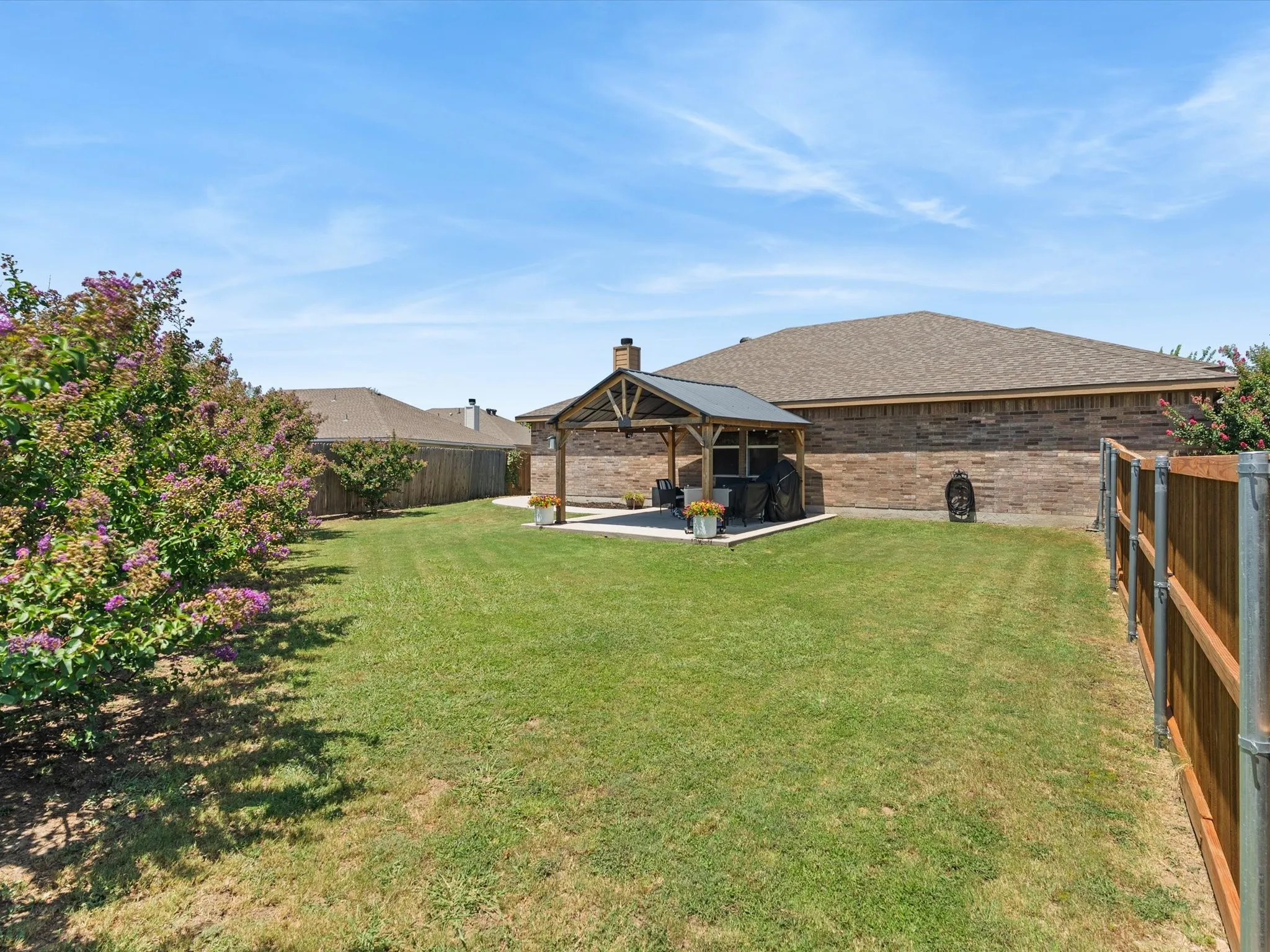 Single Family Residence For Sale in Tarrant County , 4517 Rockmill Trail, Fort Worth, Texas 76179, 3 Bedroom, 2 Bathroom, 2 Garage spaces, 1,834 Sqft, built in 2013, mls#21327419, Real Estate Agent in Fort Worth, Homes For Sale in Tarrant county, Homes For Sale in Fort Worth, Realtor in Fort Worth Texas, Real Estate Brokerage Independent Realty Texas, Luminita Cordes Realtor