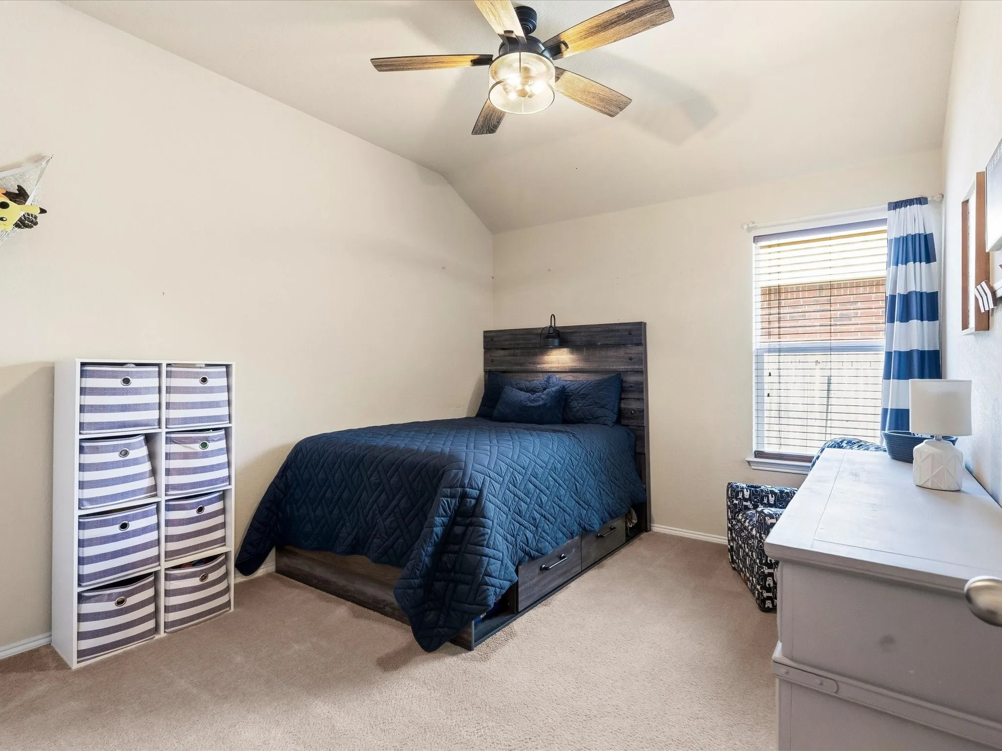 Single Family Residence For Sale in Tarrant County , 4517 Rockmill Trail, Fort Worth, Texas 76179, 3 Bedroom, 2 Bathroom, 2 Garage spaces, 1,834 Sqft, built in 2013, mls#21327419, Real Estate Agent in Fort Worth, Homes For Sale in Tarrant county, Homes For Sale in Fort Worth, Realtor in Fort Worth Texas, Real Estate Brokerage Independent Realty Texas, Luminita Cordes Realtor