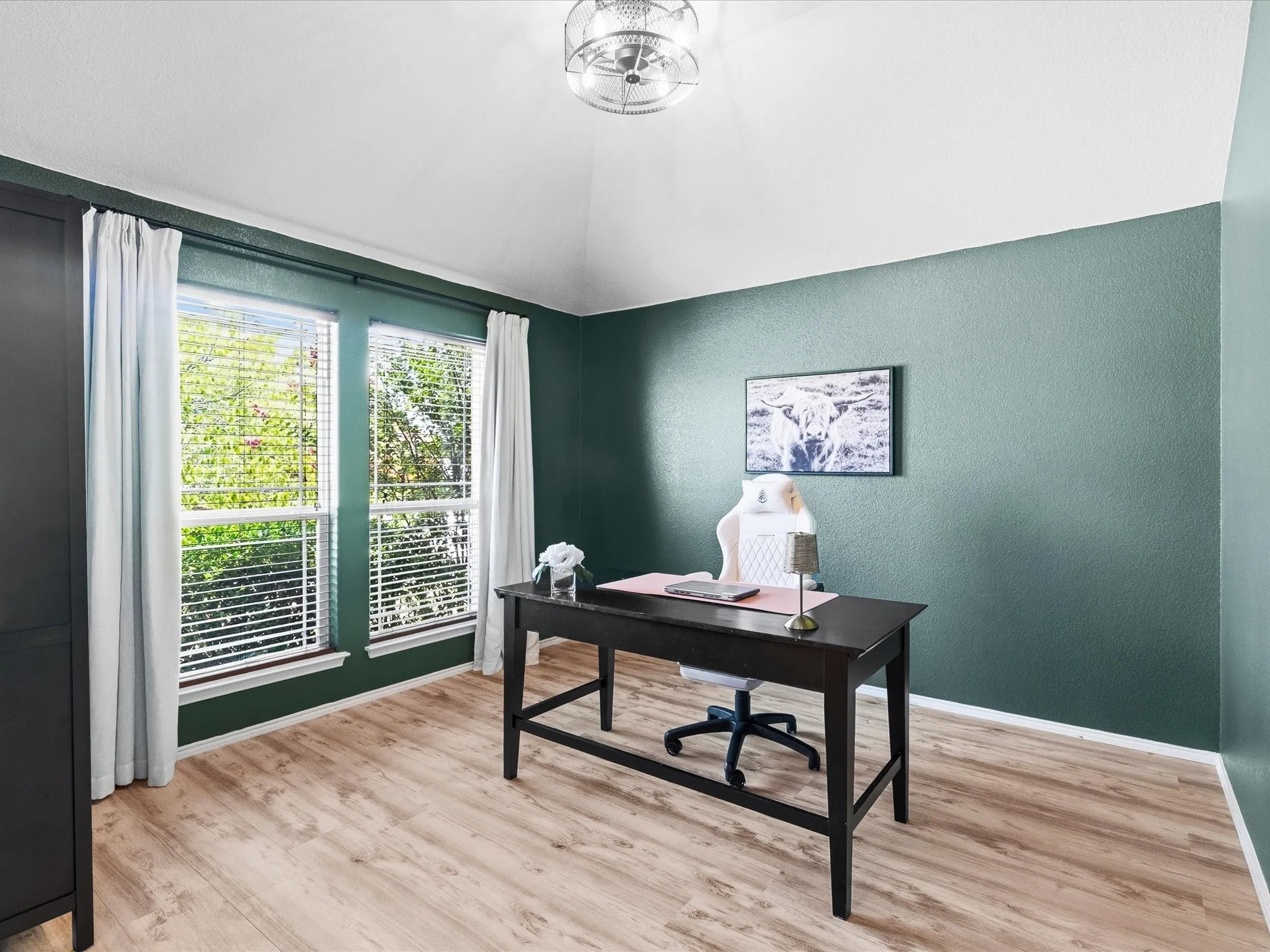 Single Family Residence For Sale in Tarrant County , 4517 Rockmill Trail, Fort Worth, Texas 76179, 3 Bedroom, 2 Bathroom, 2 Garage spaces, 1,834 Sqft, built in 2013, mls#21327419, Real Estate Agent in Fort Worth, Homes For Sale in Tarrant county, Homes For Sale in Fort Worth, Realtor in Fort Worth Texas, Real Estate Brokerage Independent Realty Texas, Luminita Cordes Realtor