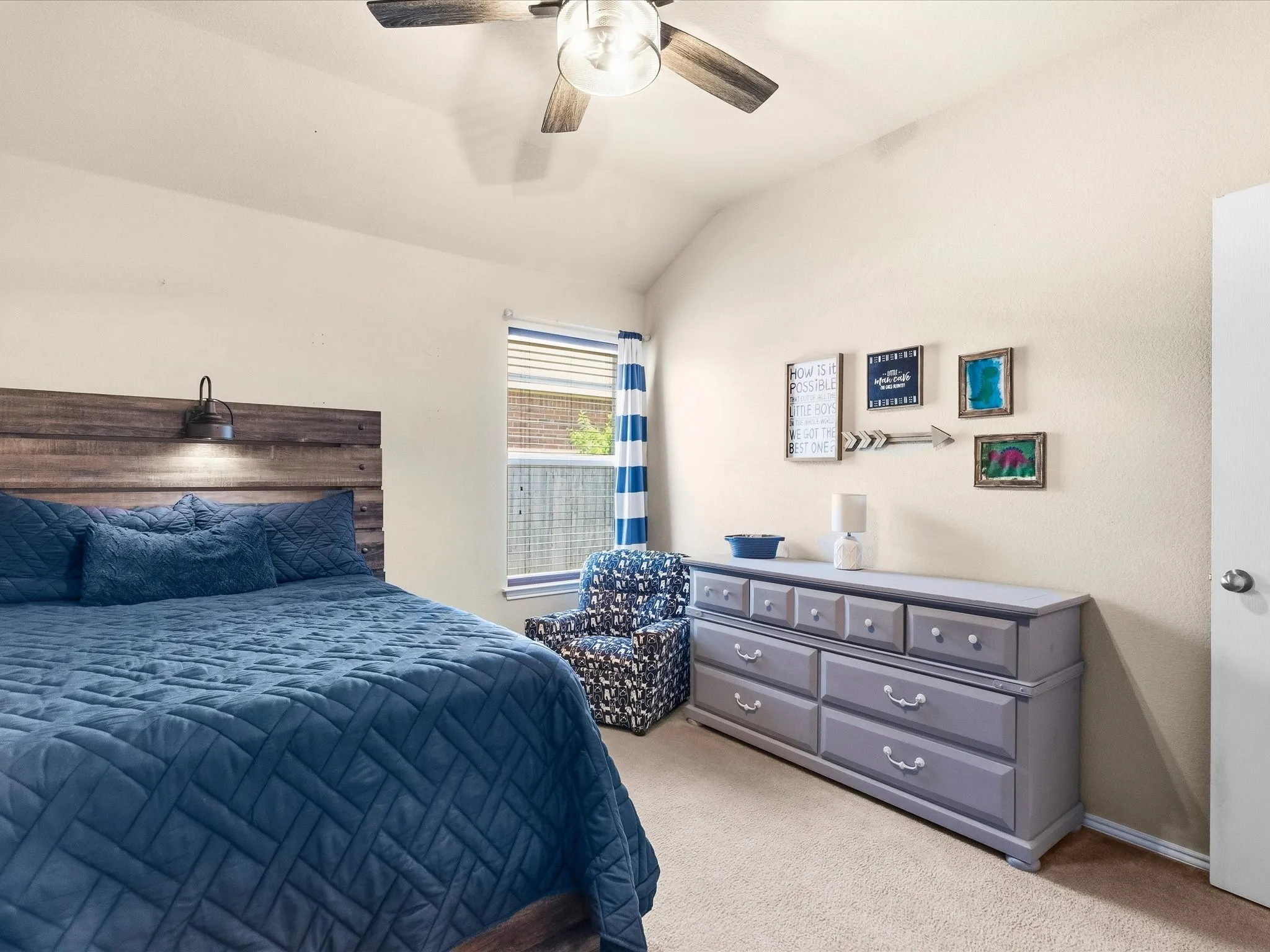 Single Family Residence For Sale in Tarrant County , 4517 Rockmill Trail, Fort Worth, Texas 76179, 3 Bedroom, 2 Bathroom, 2 Garage spaces, 1,834 Sqft, built in 2013, mls#21327419, Real Estate Agent in Fort Worth, Homes For Sale in Tarrant county, Homes For Sale in Fort Worth, Realtor in Fort Worth Texas, Real Estate Brokerage Independent Realty Texas, Luminita Cordes Realtor